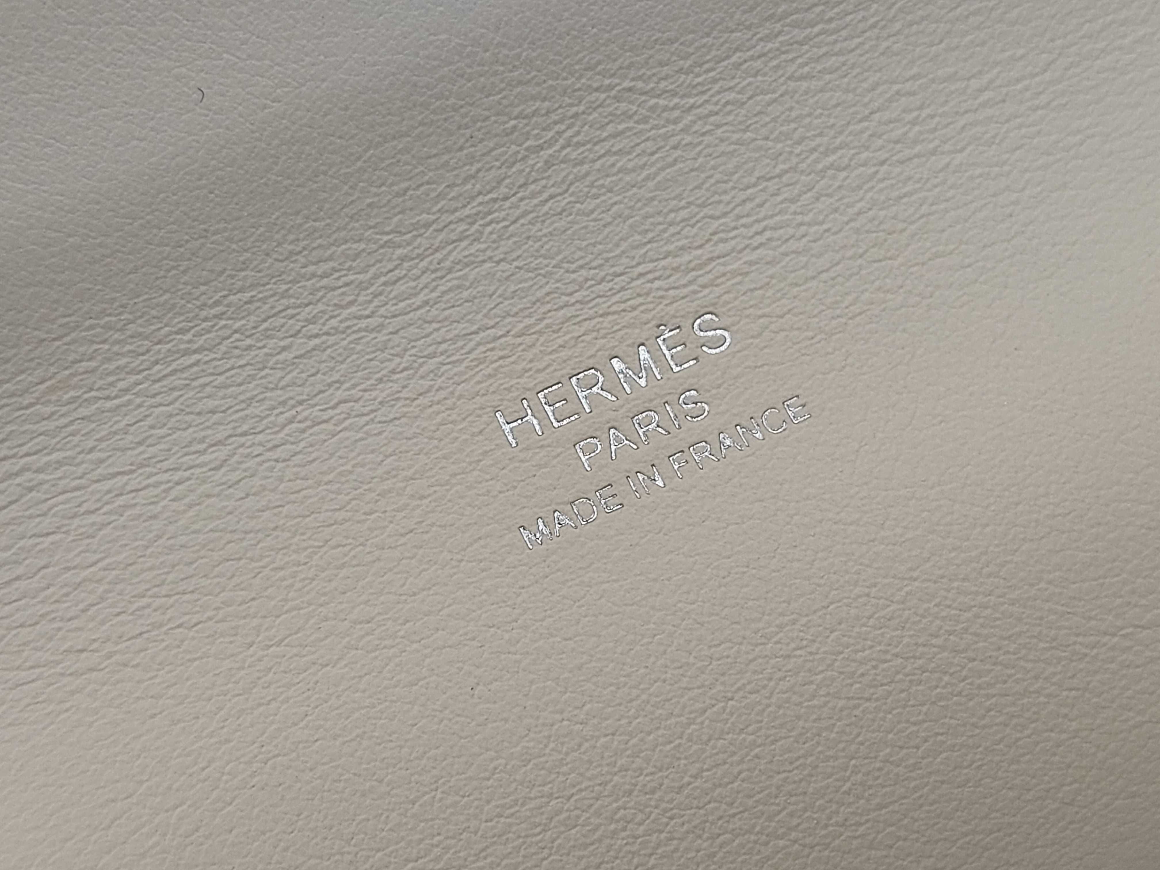Maximole Shoulder Bag (W stamp) — view 9