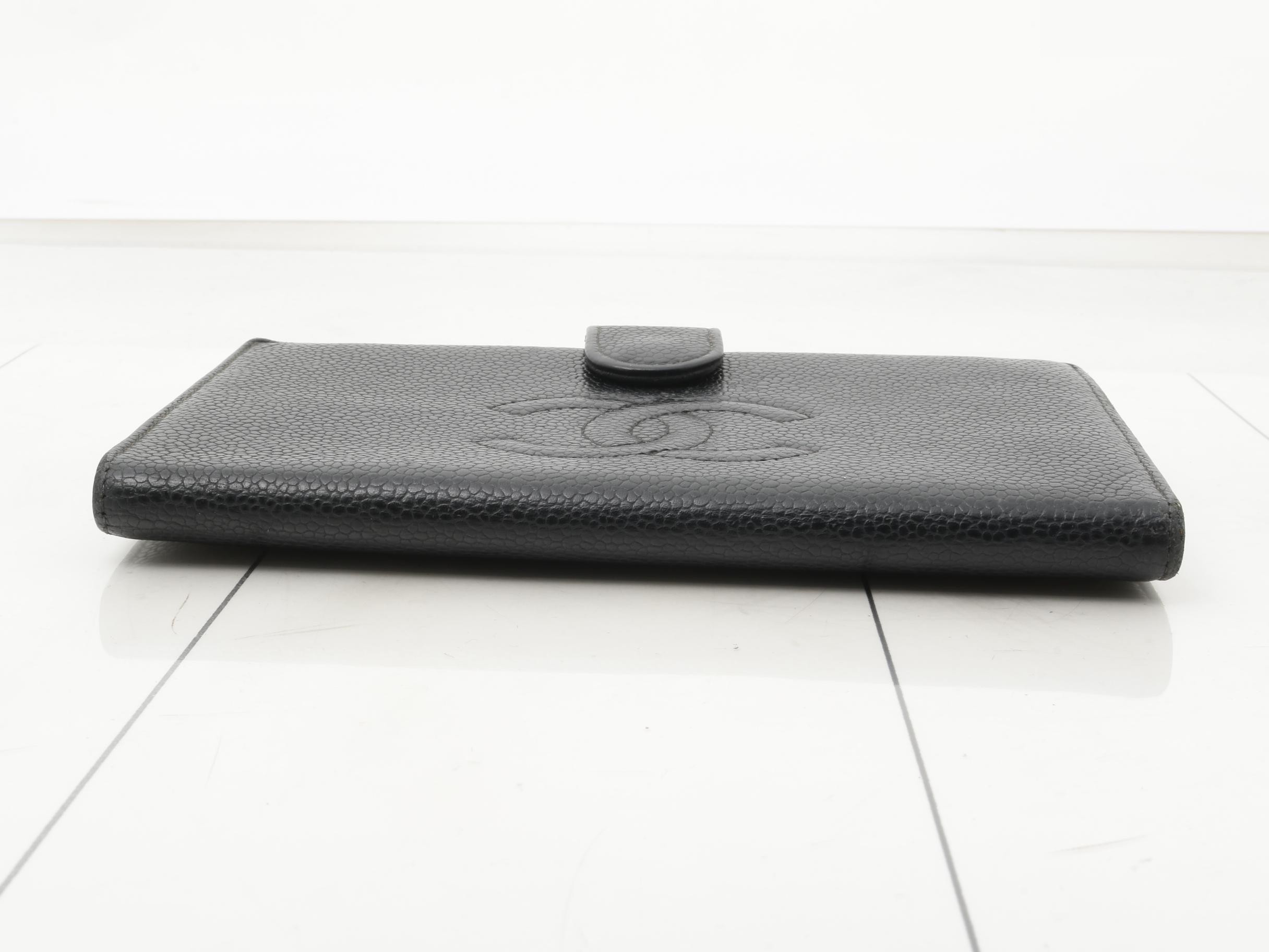 Caviar Skin Long Wallet — view 3