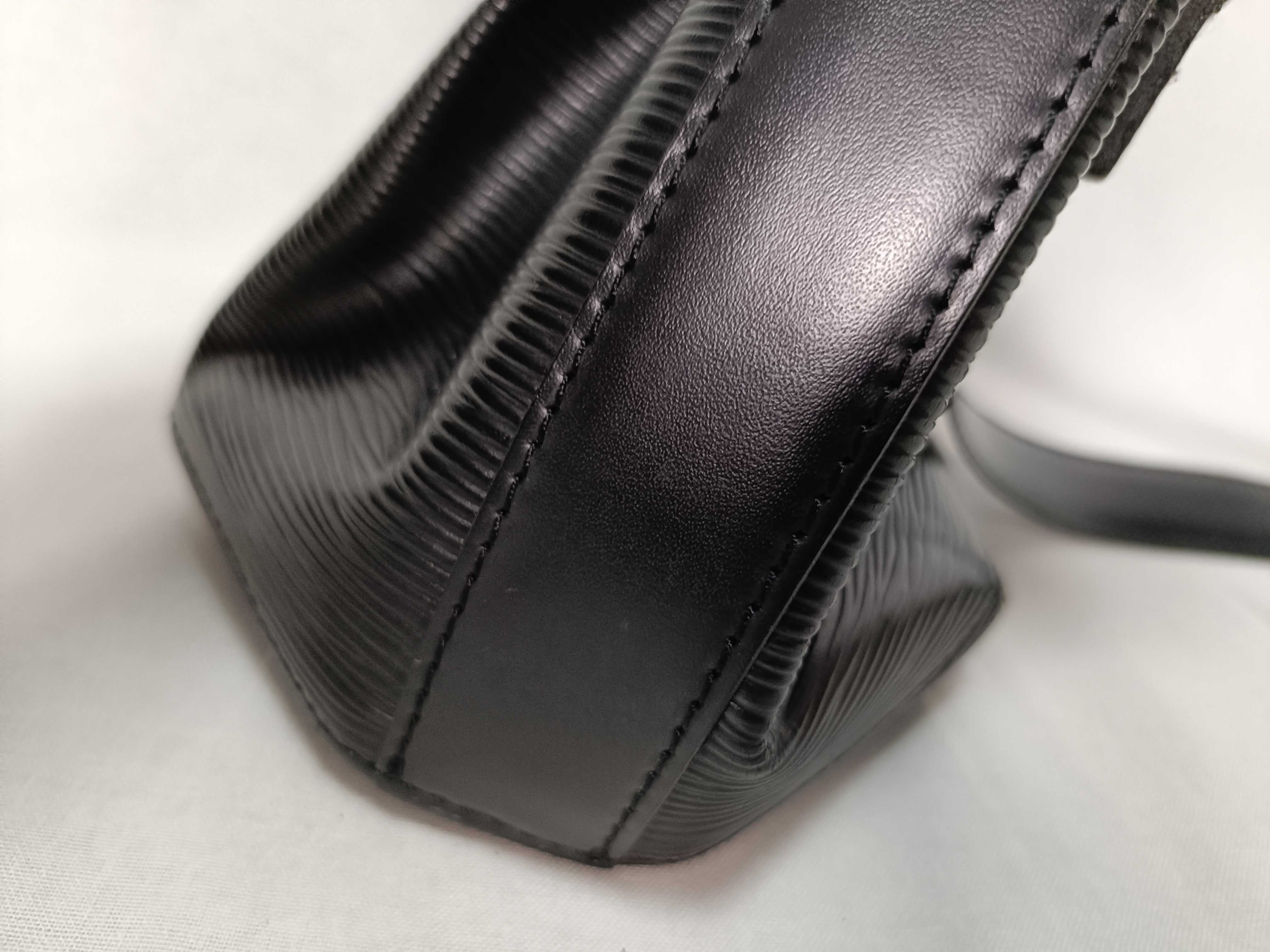 Epi Sac Depaule Black Shoulder Bag — view 13