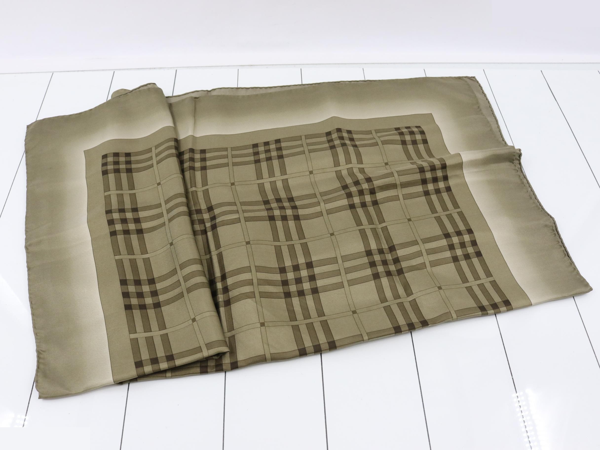 Other lines: Small items, accessories, scarves — view 3