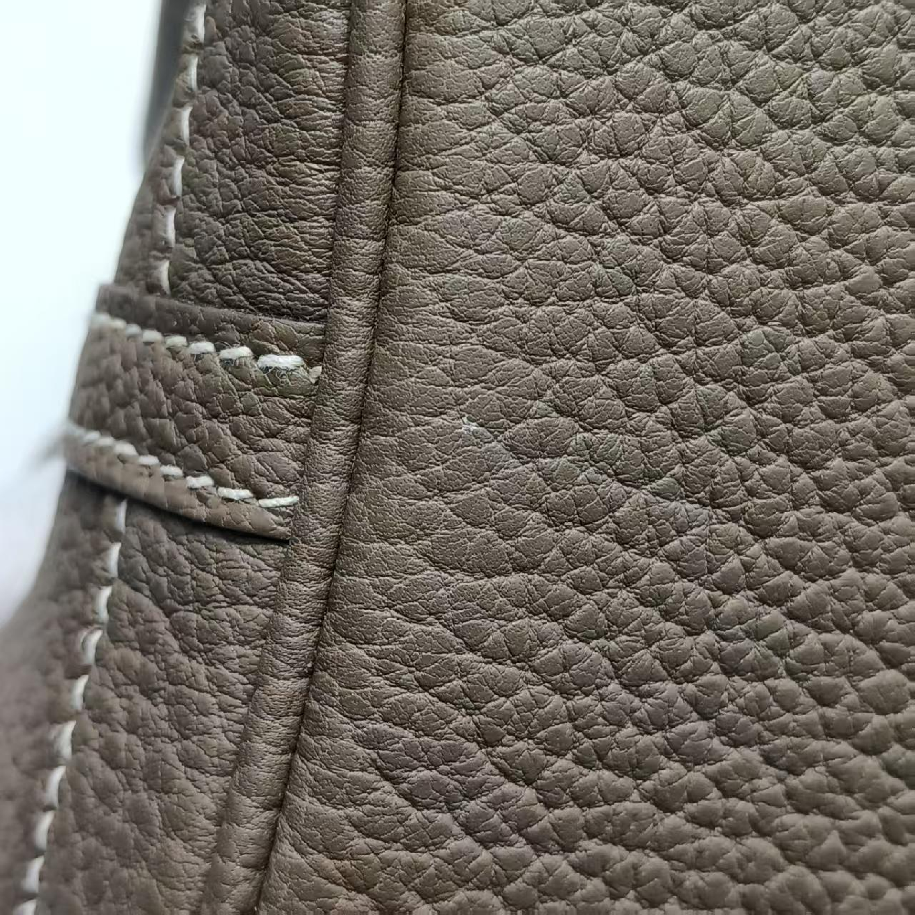 Garden Party Cowhide Handbag O Engraved Handbag — view 14