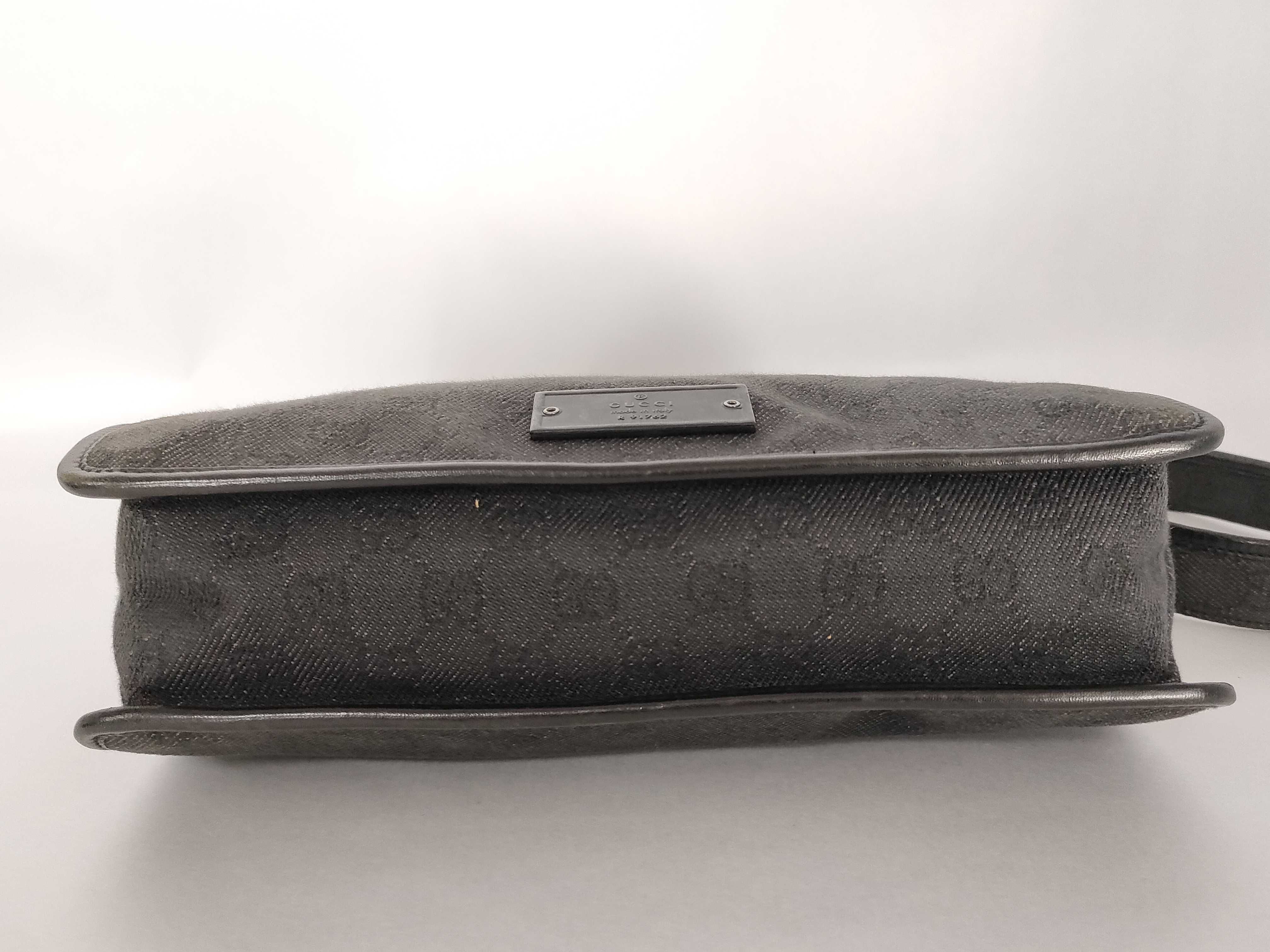 GG Canvas Shoulder Bag (Black) with Dust Bag — view 7