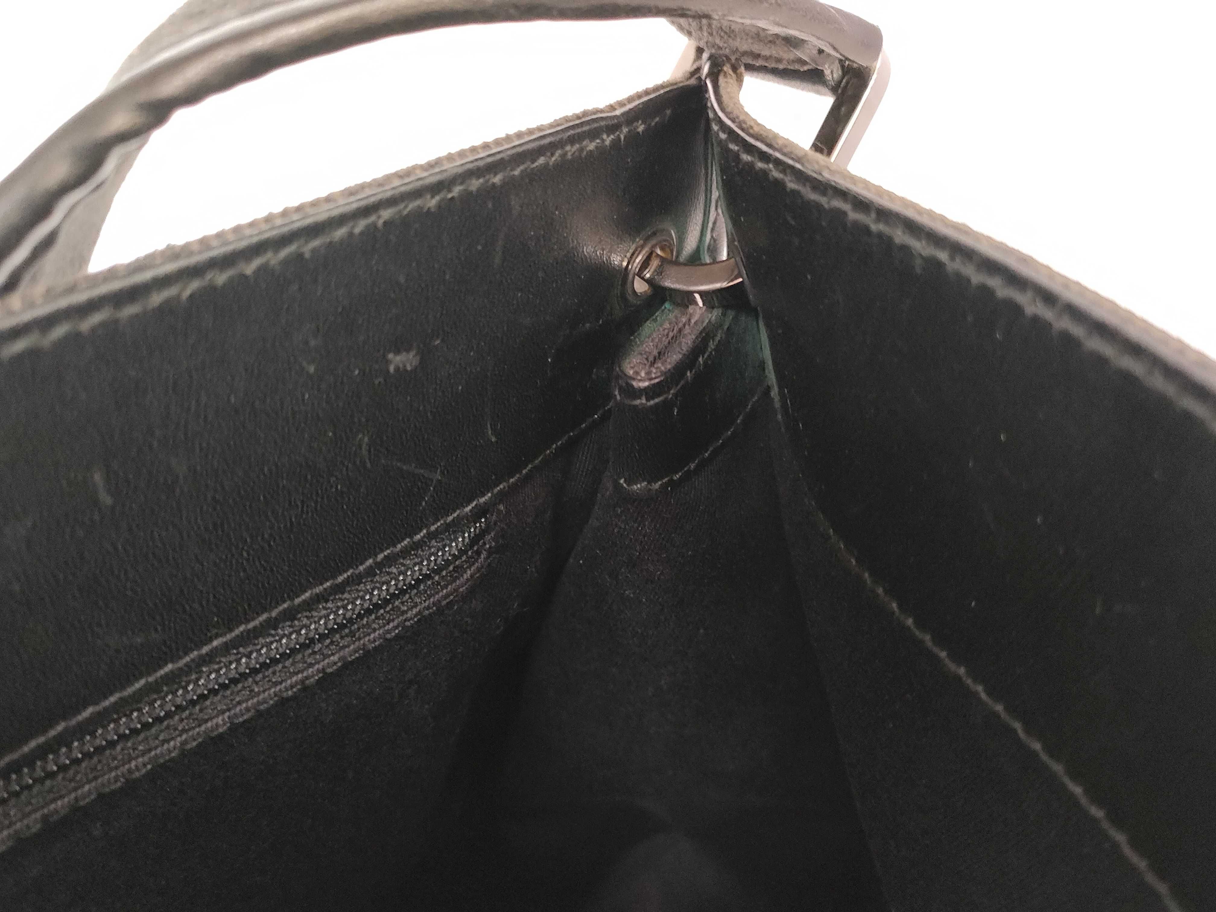 GG Canvas Shoulder Bag (Black) with Dust Bag — view 9