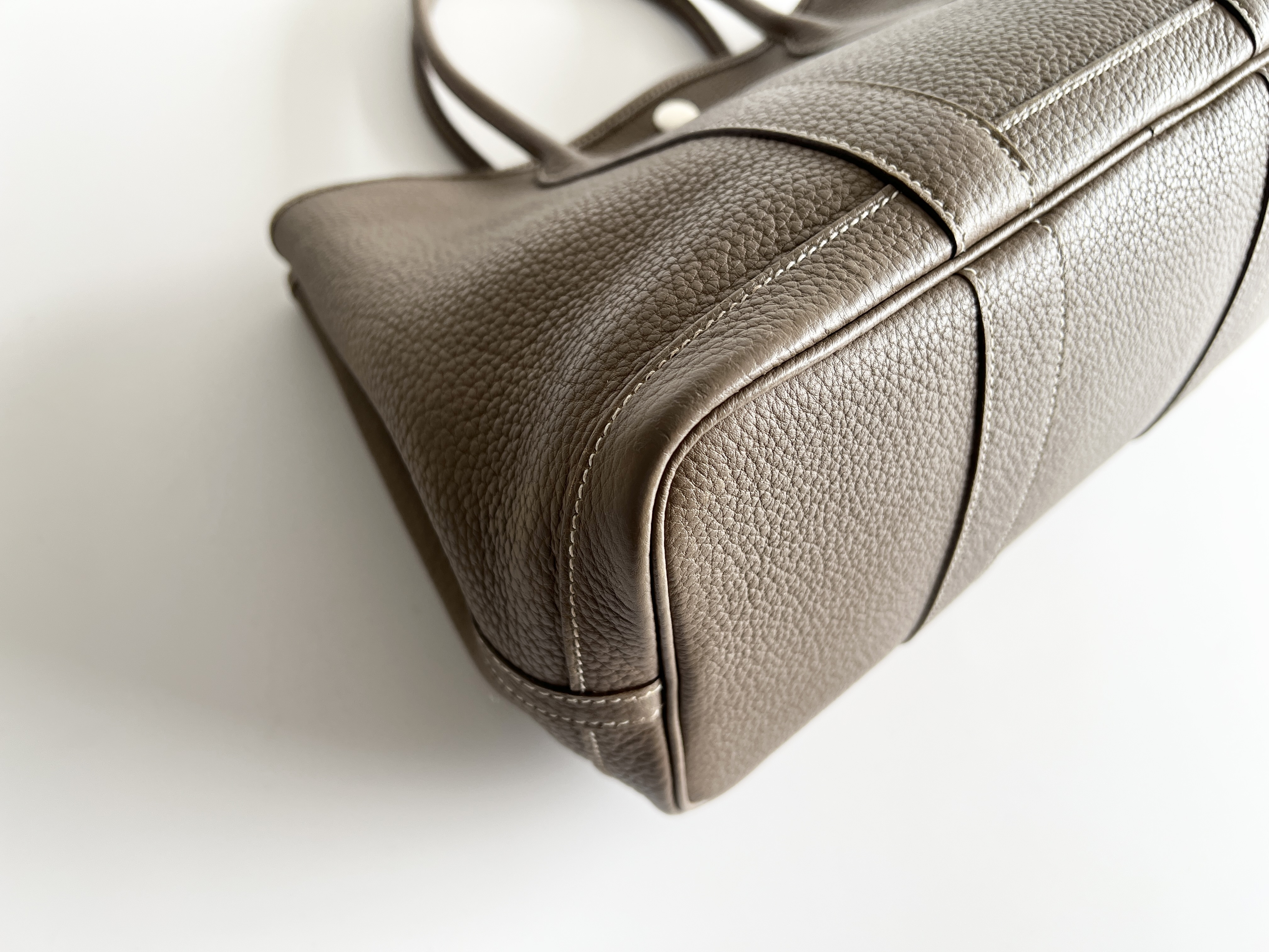 Garden Party TPM M stamp Etoupe Leather Tote Bag Handbag Tote Bag — view 10