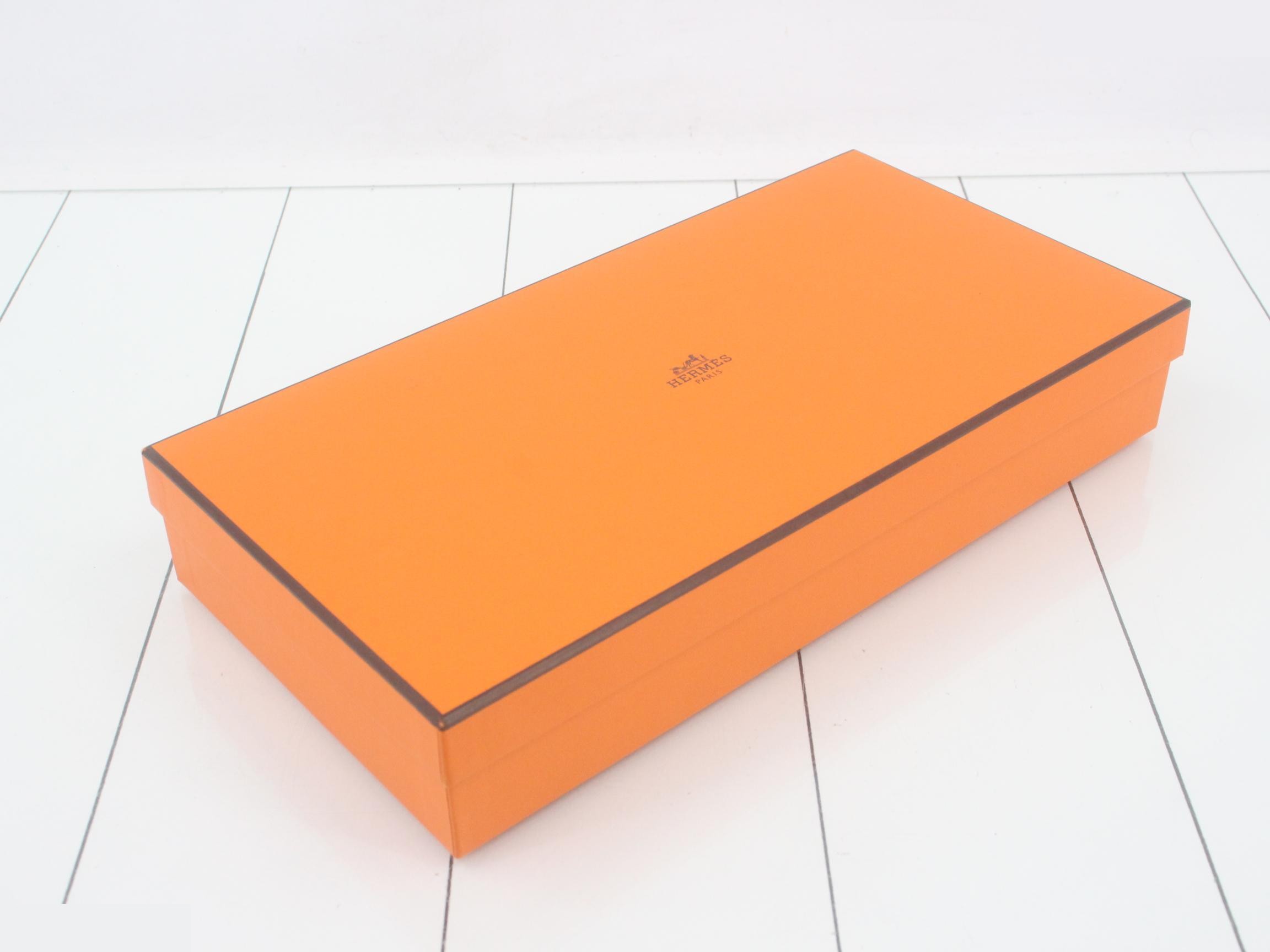 Magda Flo bag, with box. — view 4