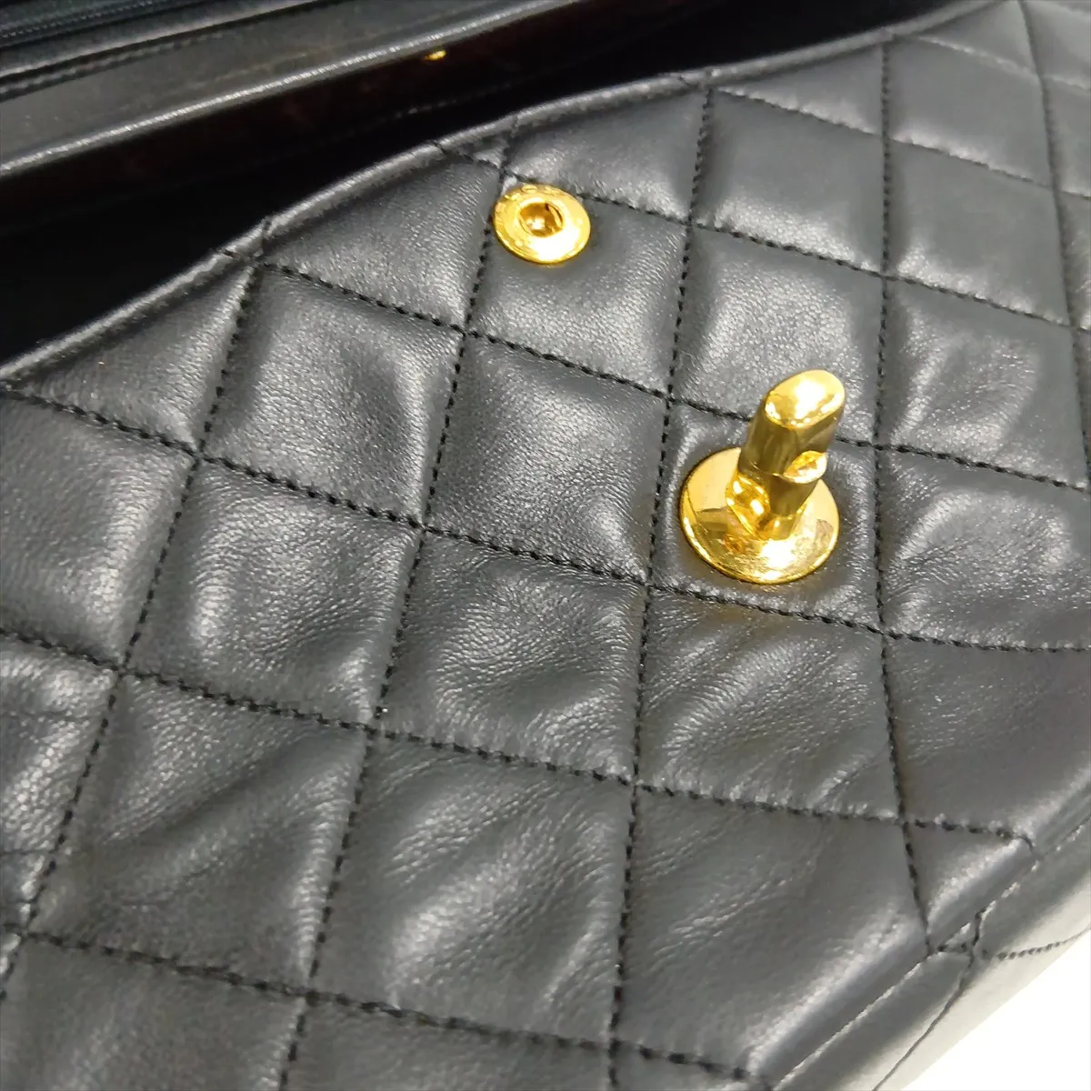 [Individually packaged] Chanel Matelassé 25 Lambskin Double Flap Double Chain Bag, Black with Gold Hardware, 1381835, Series 1, A01112 — view 14