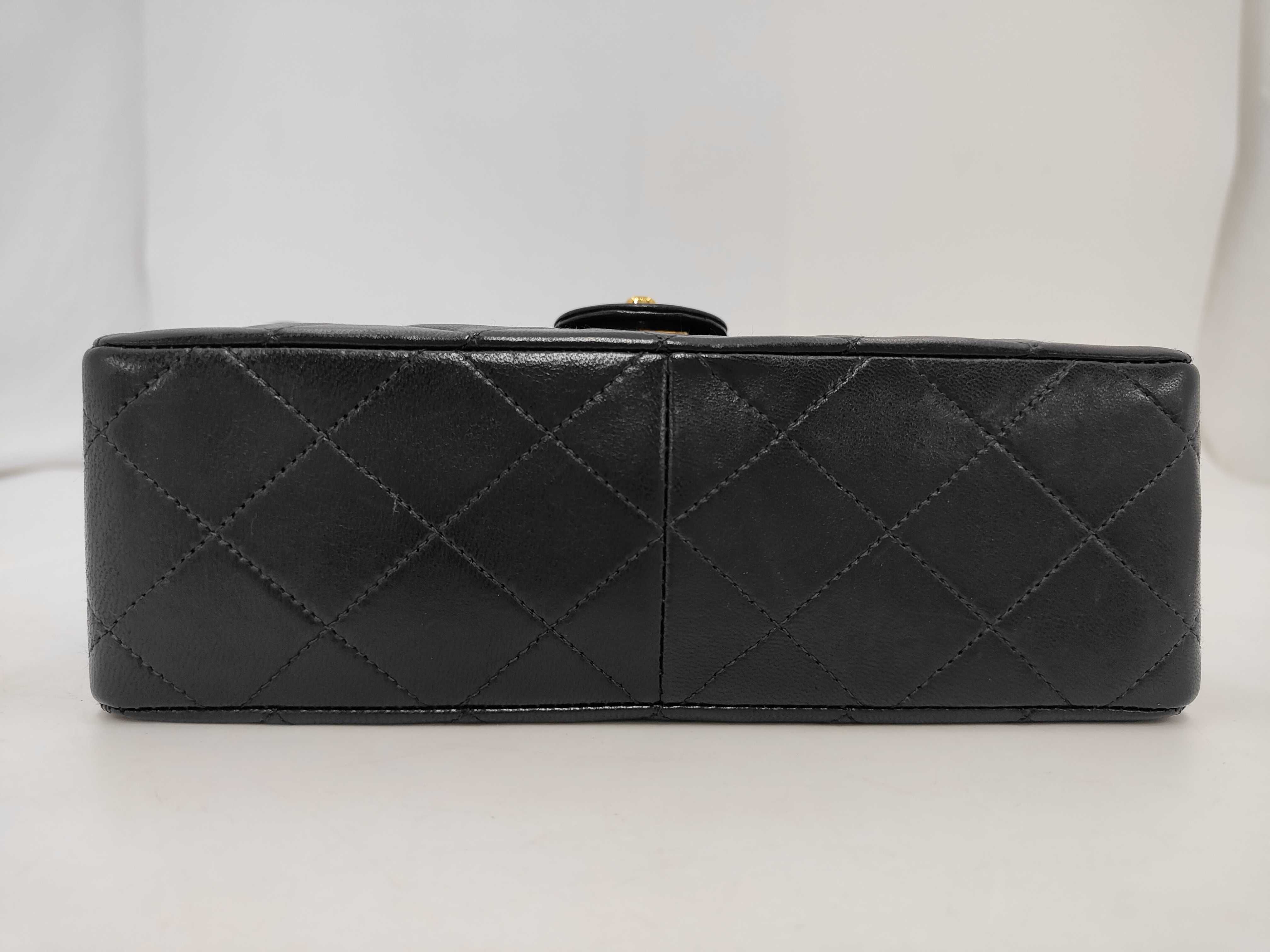 Matelassé 20 Chain Shoulder Lambskin Shoulder Bag — view 3