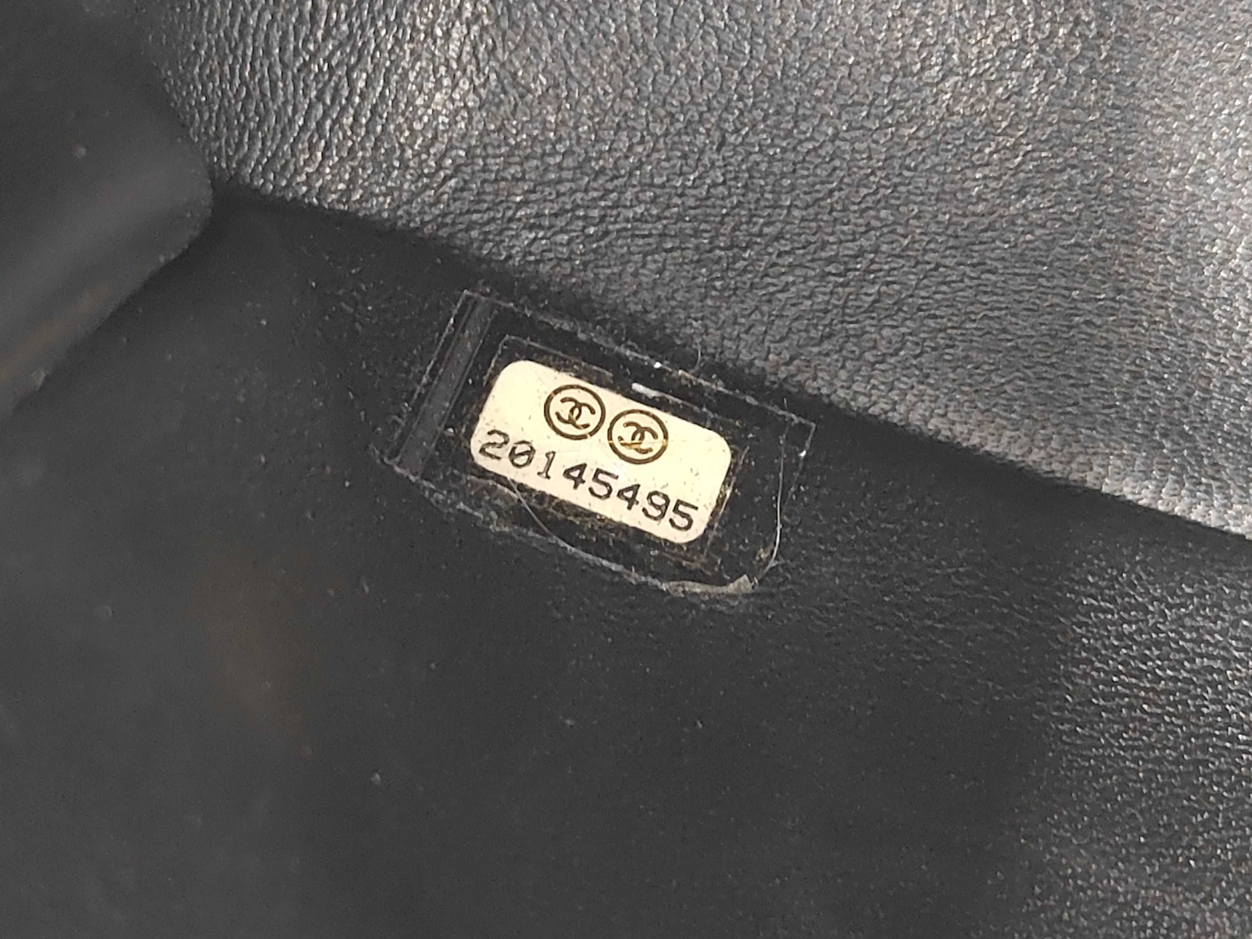 No.5 Comic Flap Chain Shoulder Bag — view 10