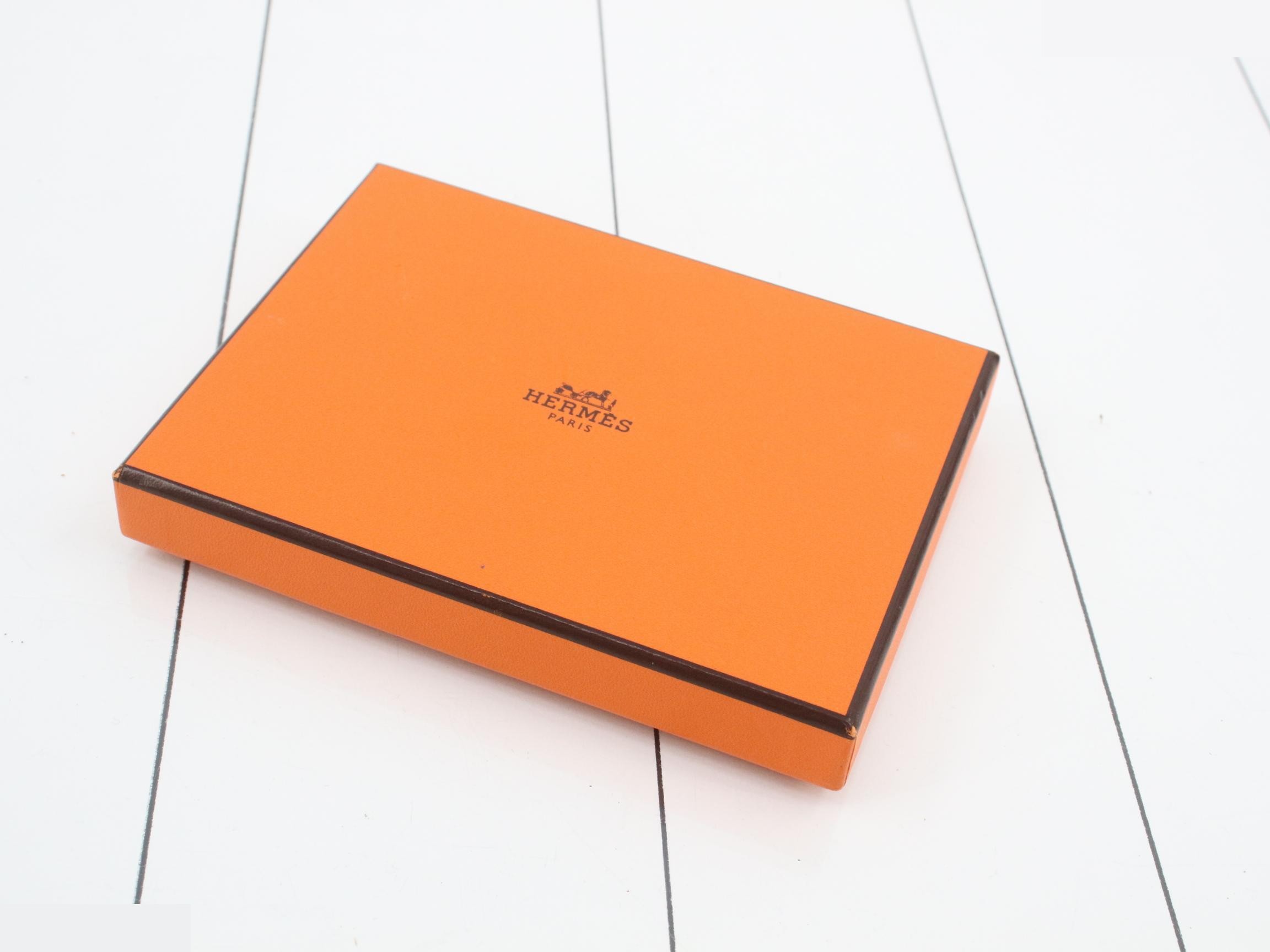 Notebook — view 5