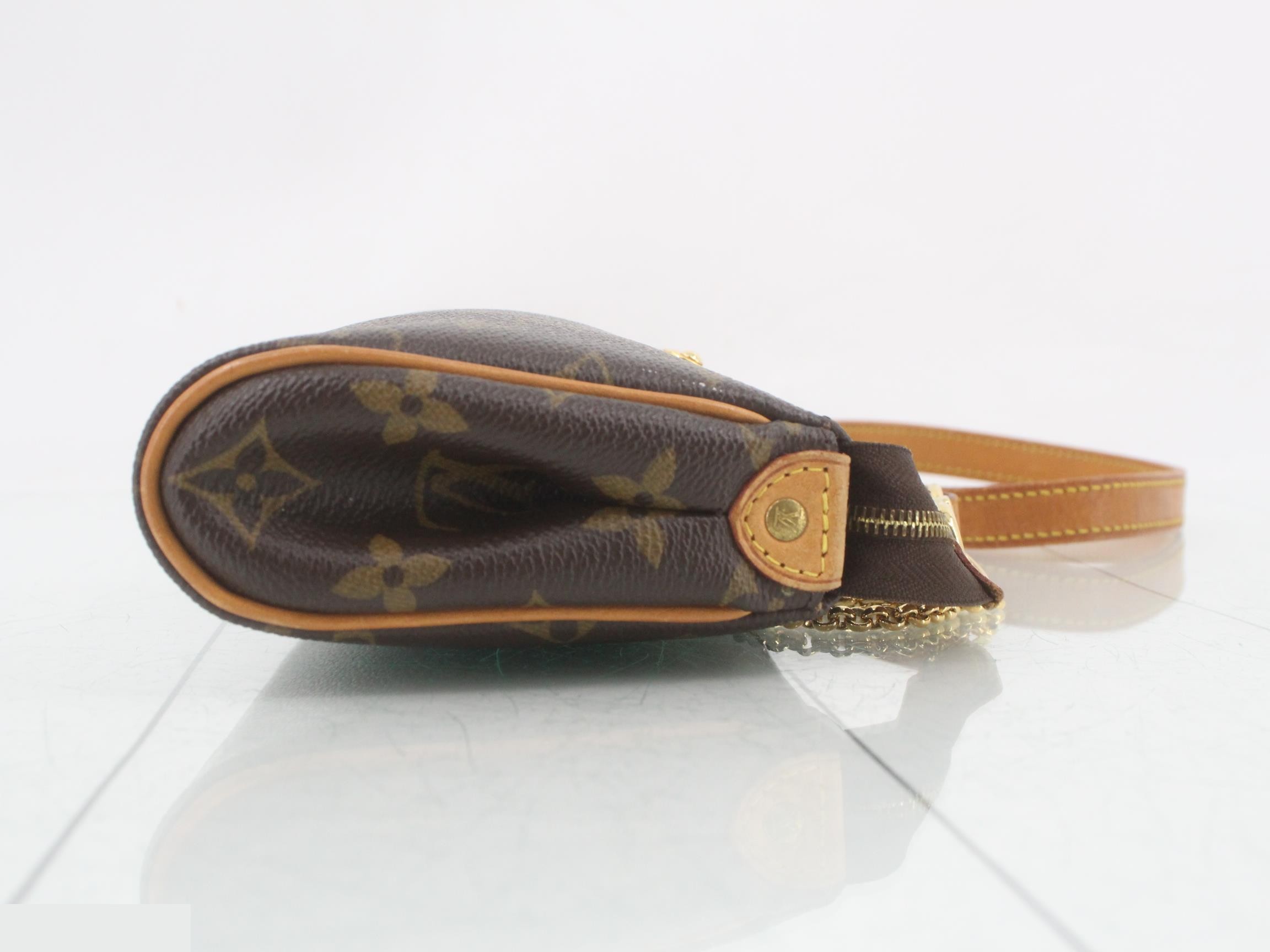 Eva with shoulder strap — view 3