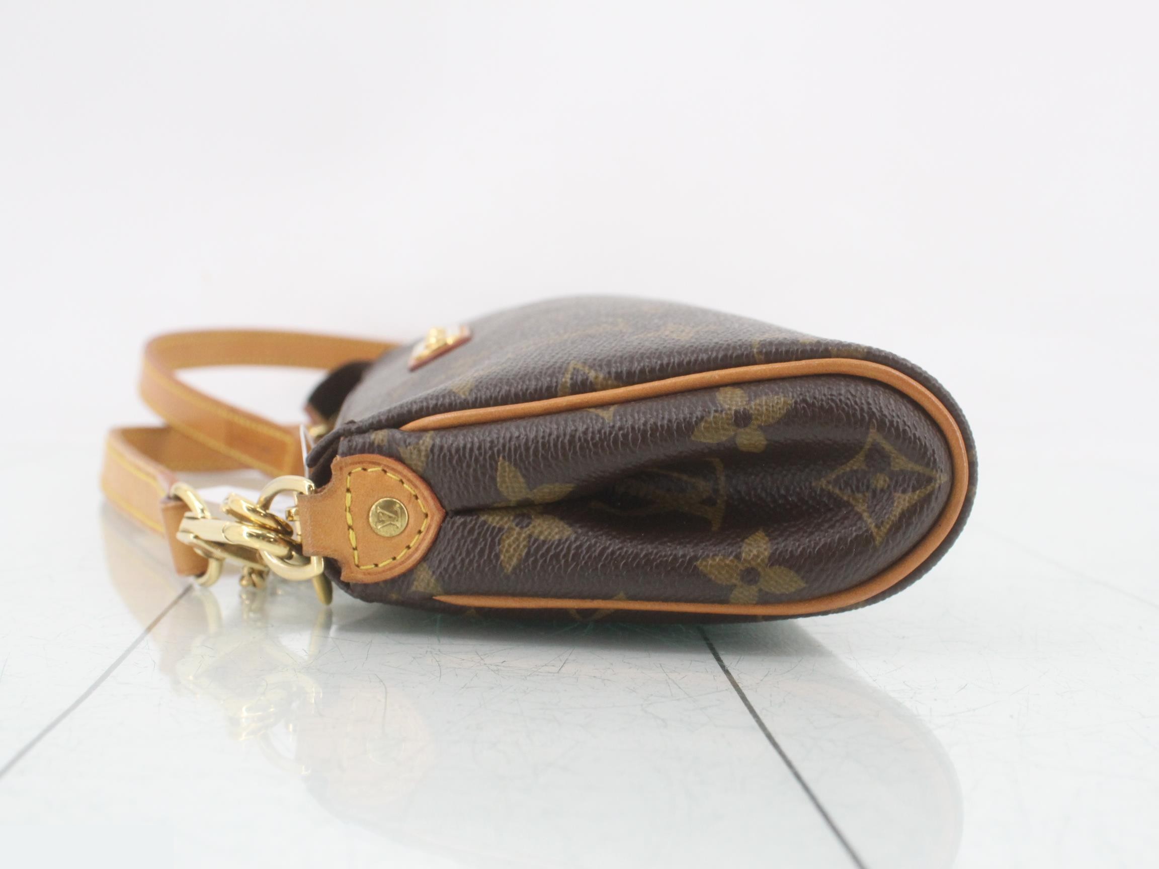 Eva with shoulder strap — view 4