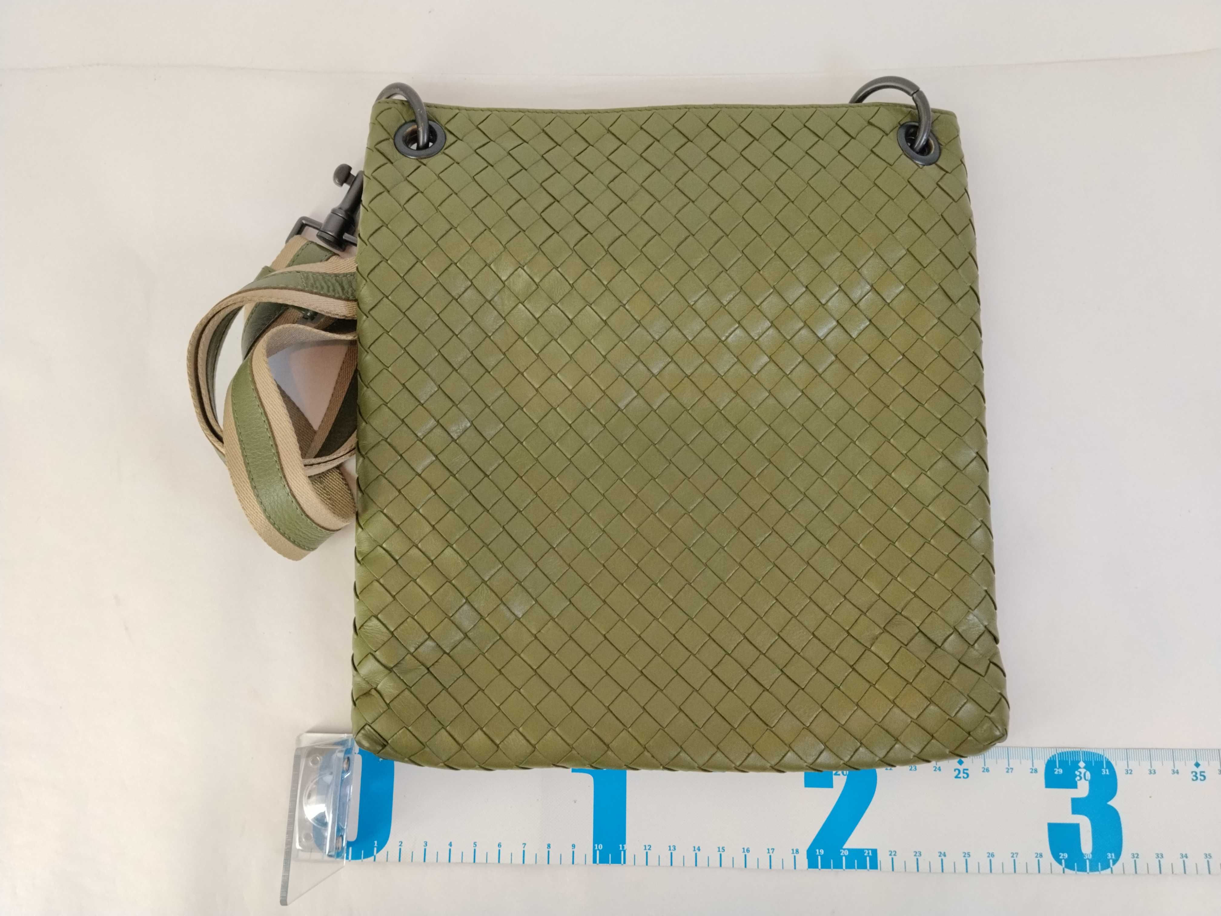 Intrecciato Bottega Veneta Shoulder Bag — view 2