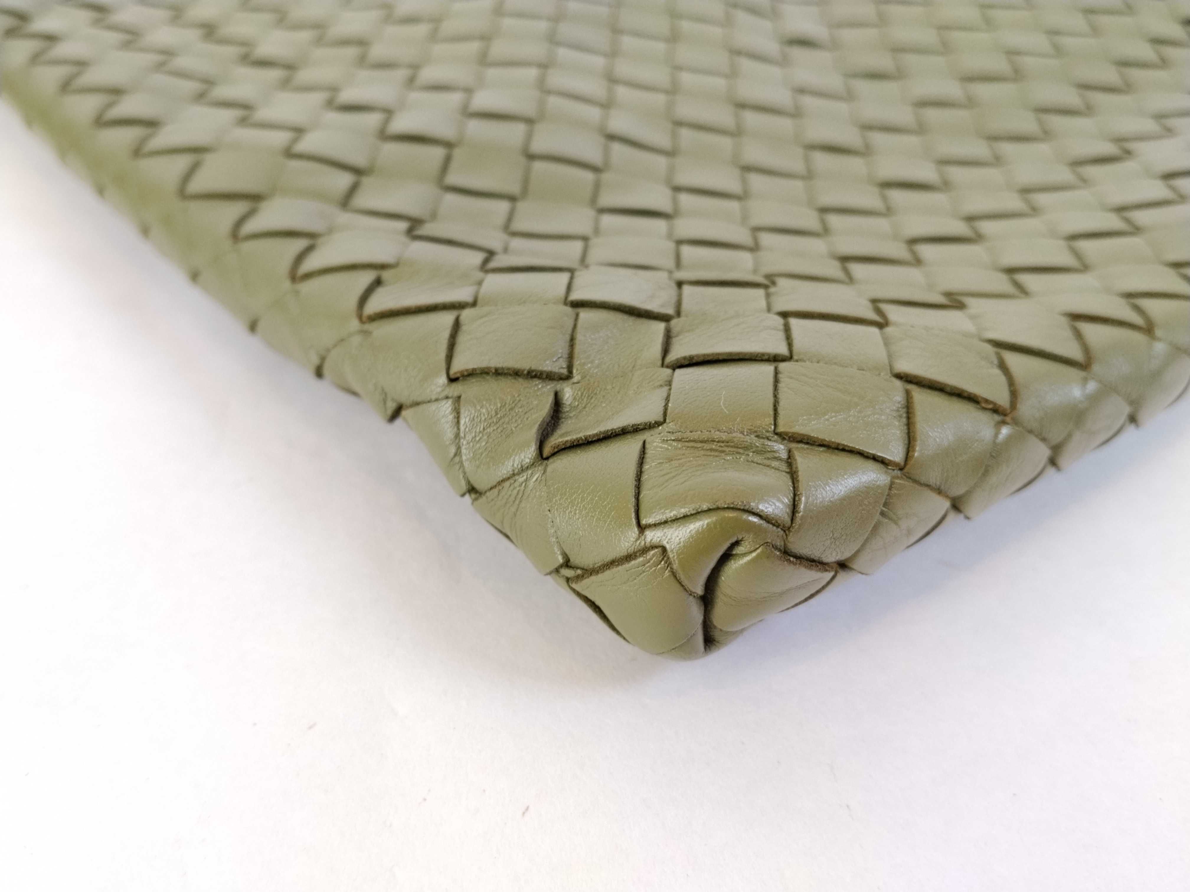 Intrecciato Bottega Veneta Shoulder Bag — view 7