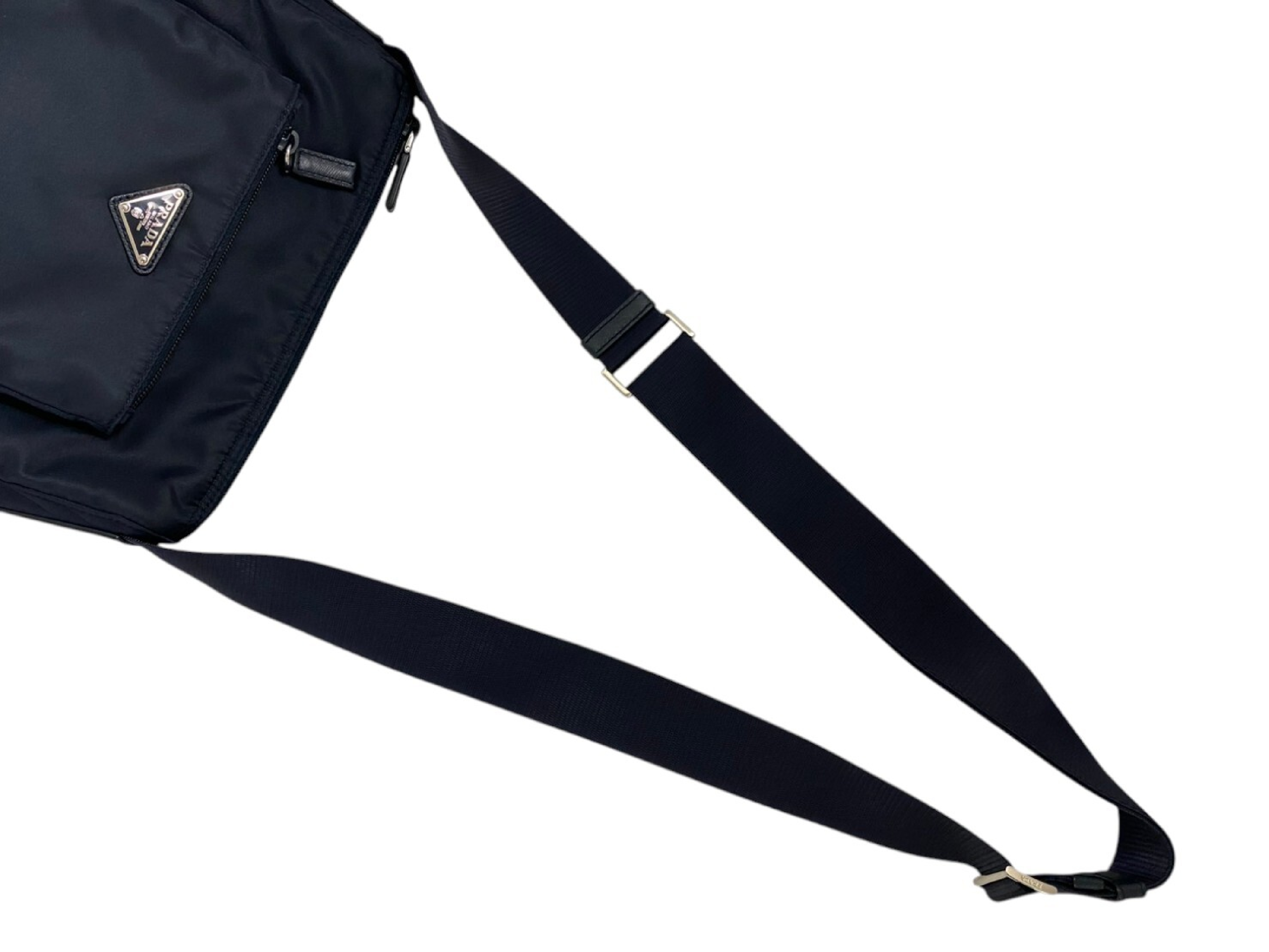 BT0909 Triangle Logo Plate Nylon Shoulder Bag (Navy) — view 8