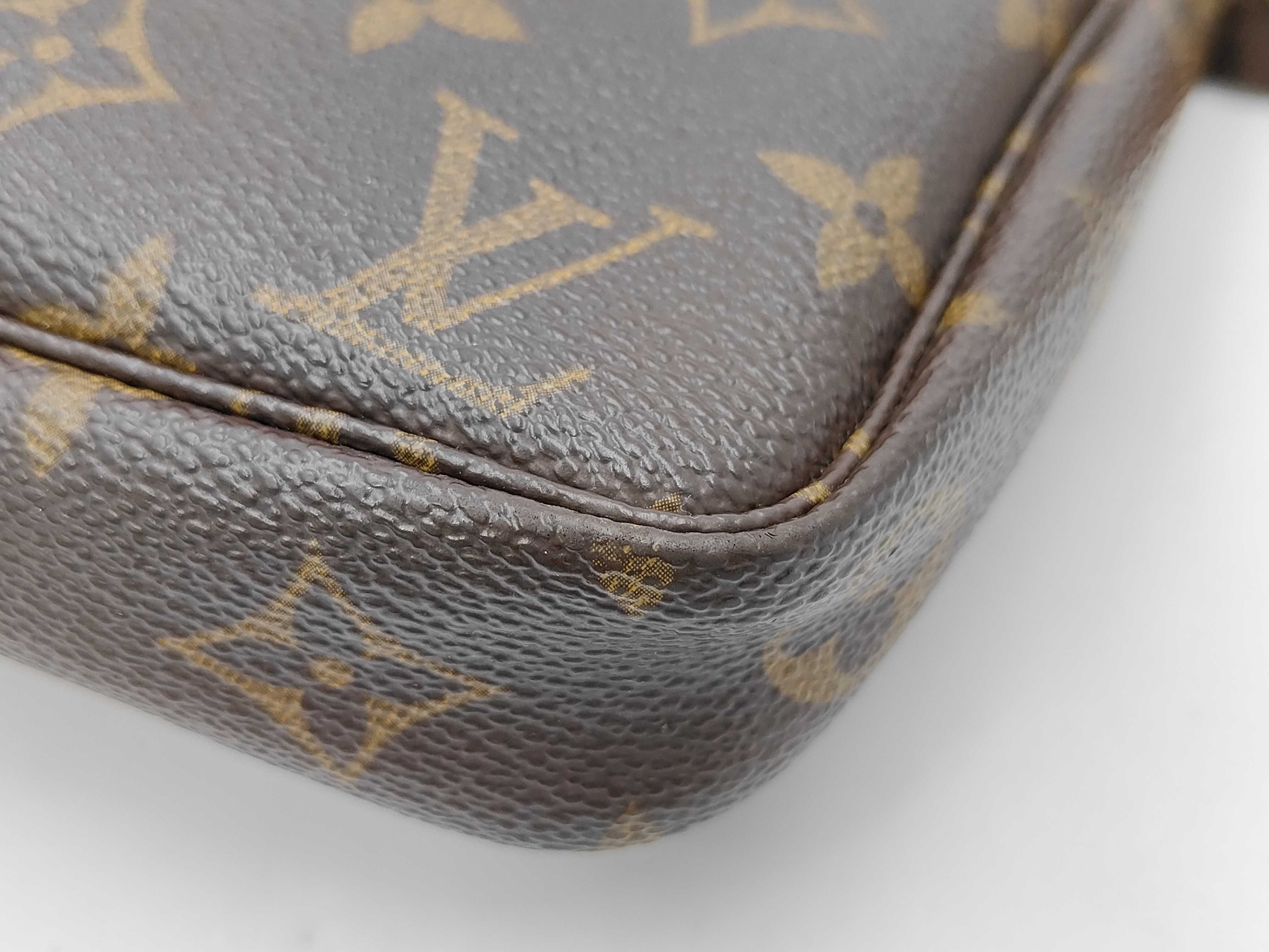 Monogram Pochette Accessoires M51980 AR0040 Pouch — view 4