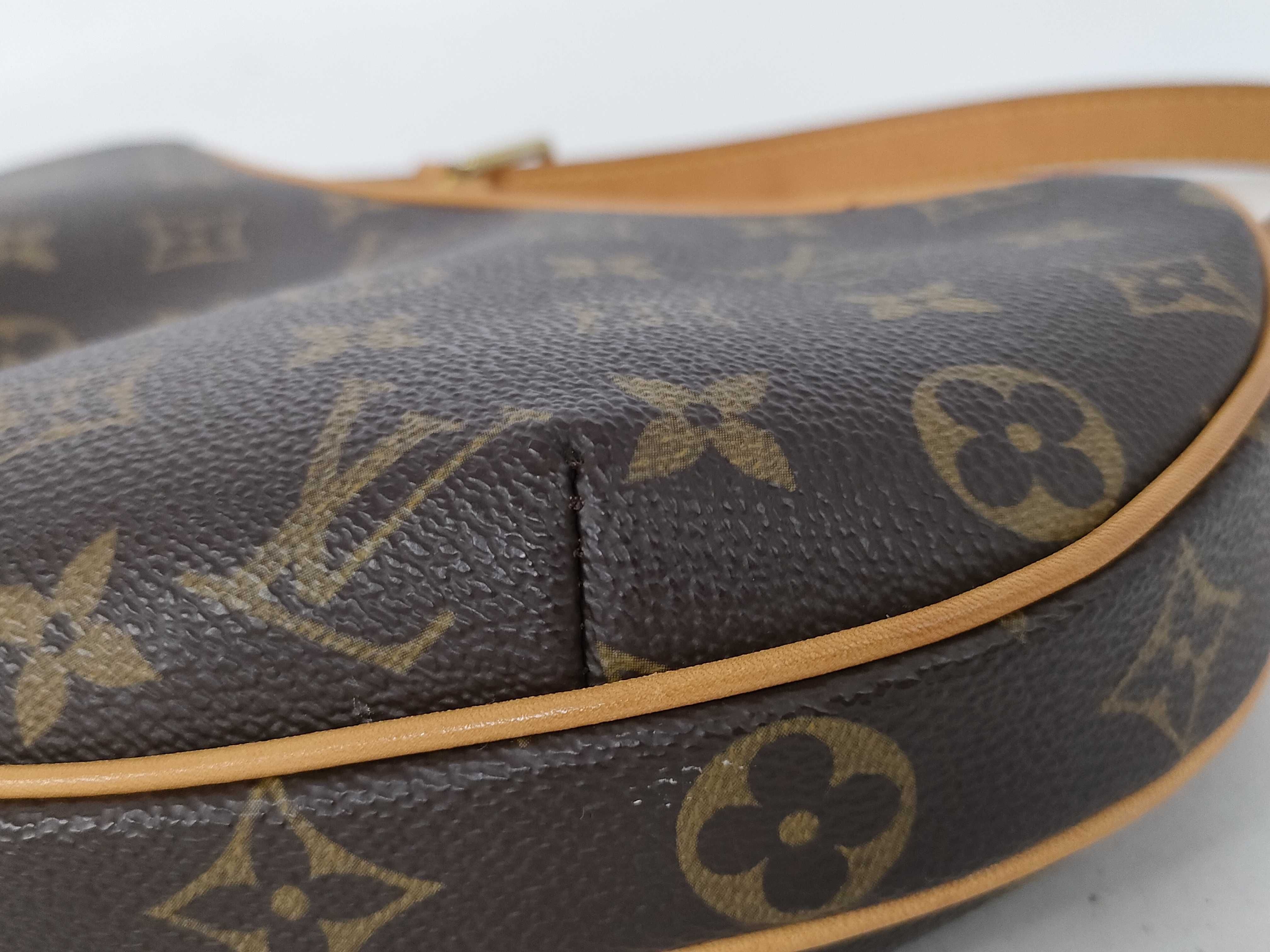 Monogram Croissant MI0098 Handbag — view 6