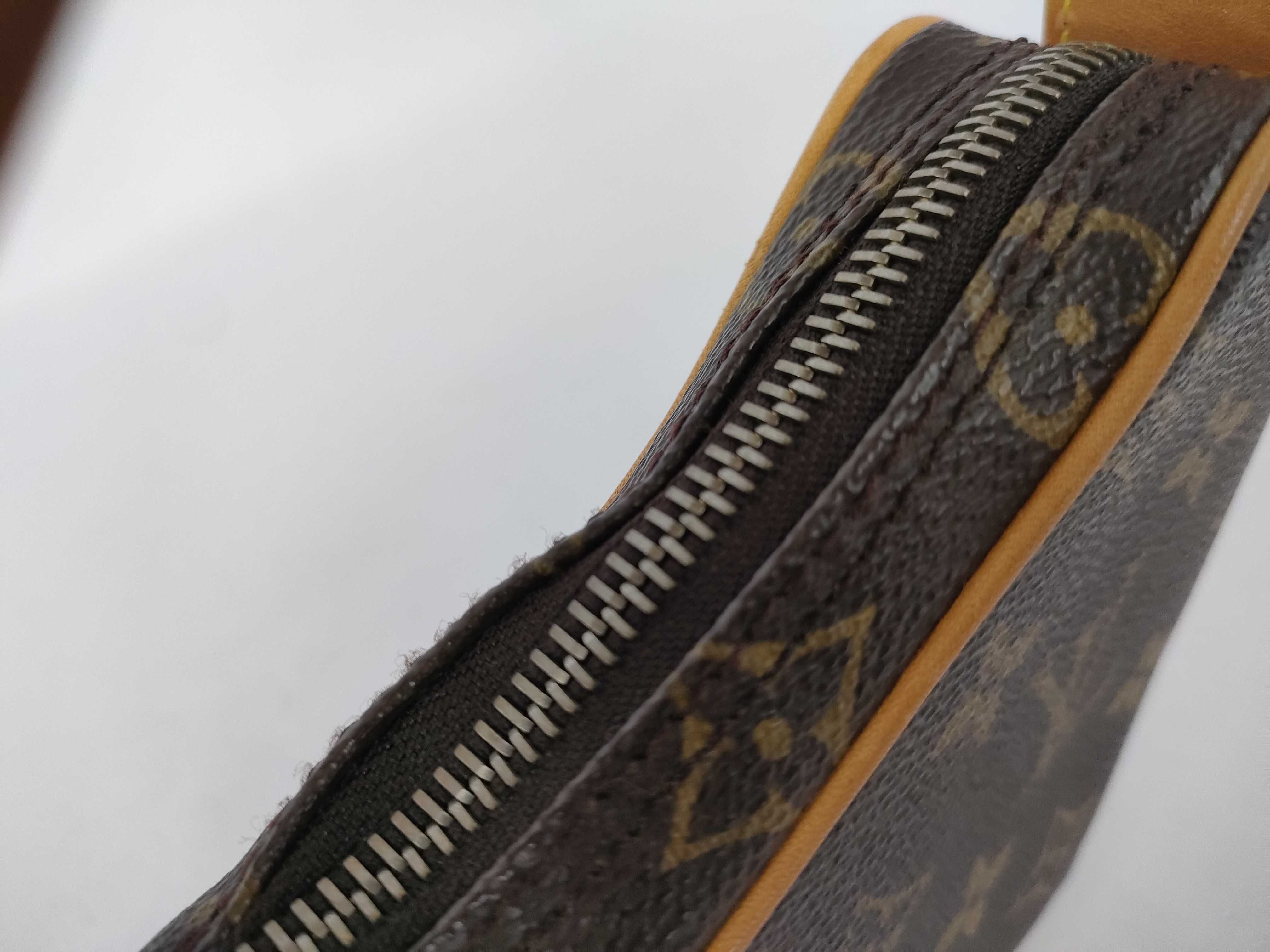 Monogram Croissant MI0098 Handbag — view 8