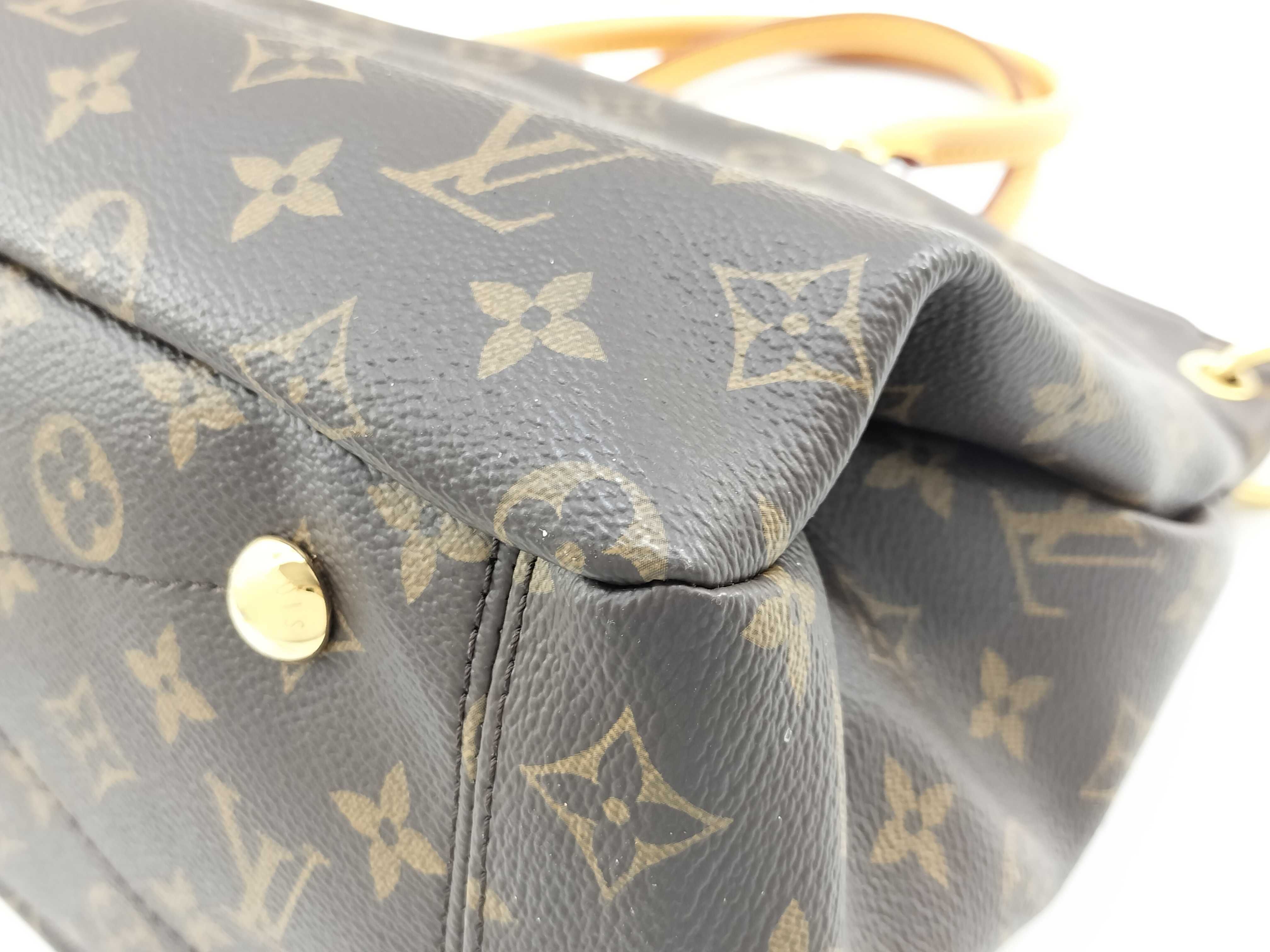 Monogram Pallas MM Tote Bag Handbag — view 9