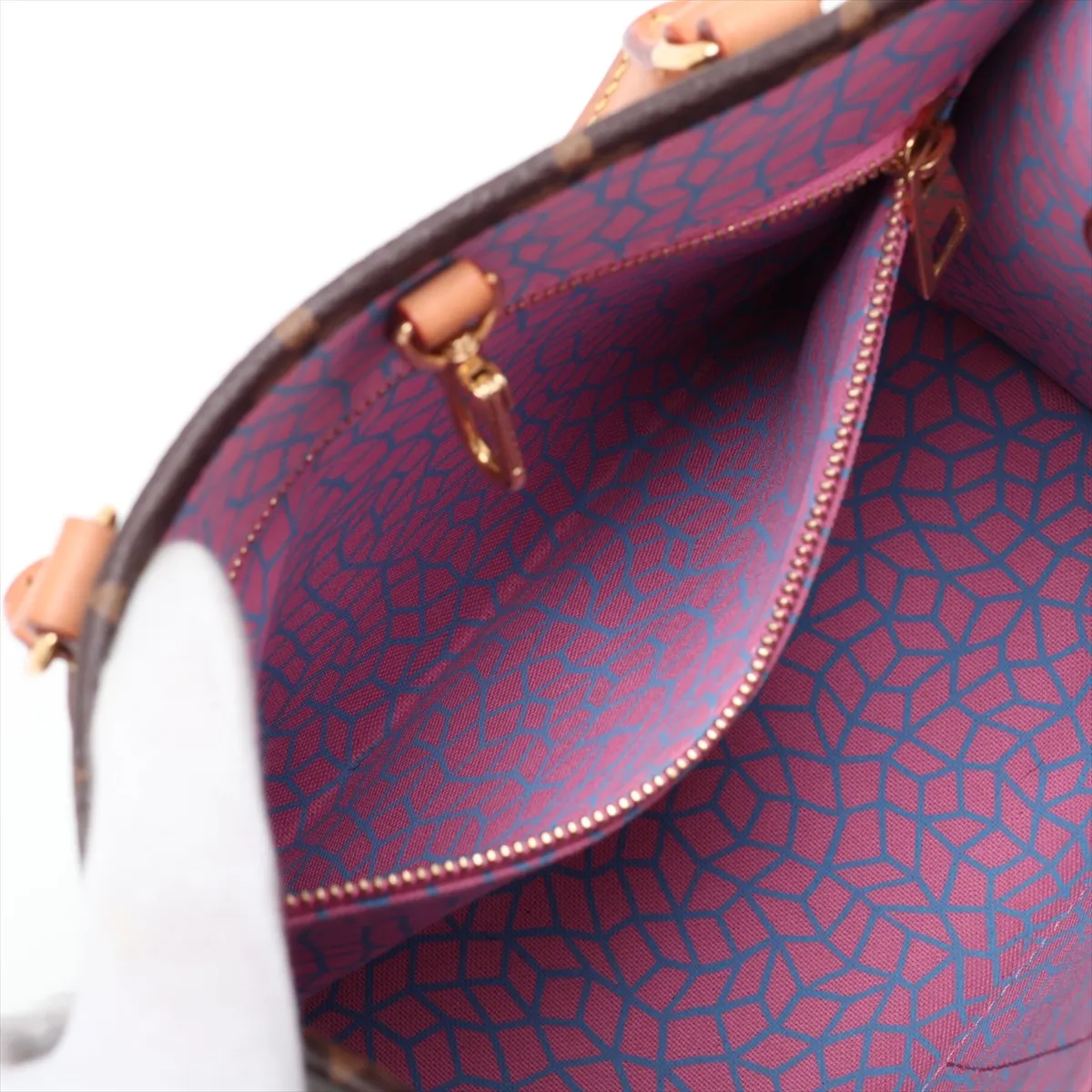 x Yayoi Kusama Monogram Pumpkin OnTheGo PM M46467 Brown — view 9