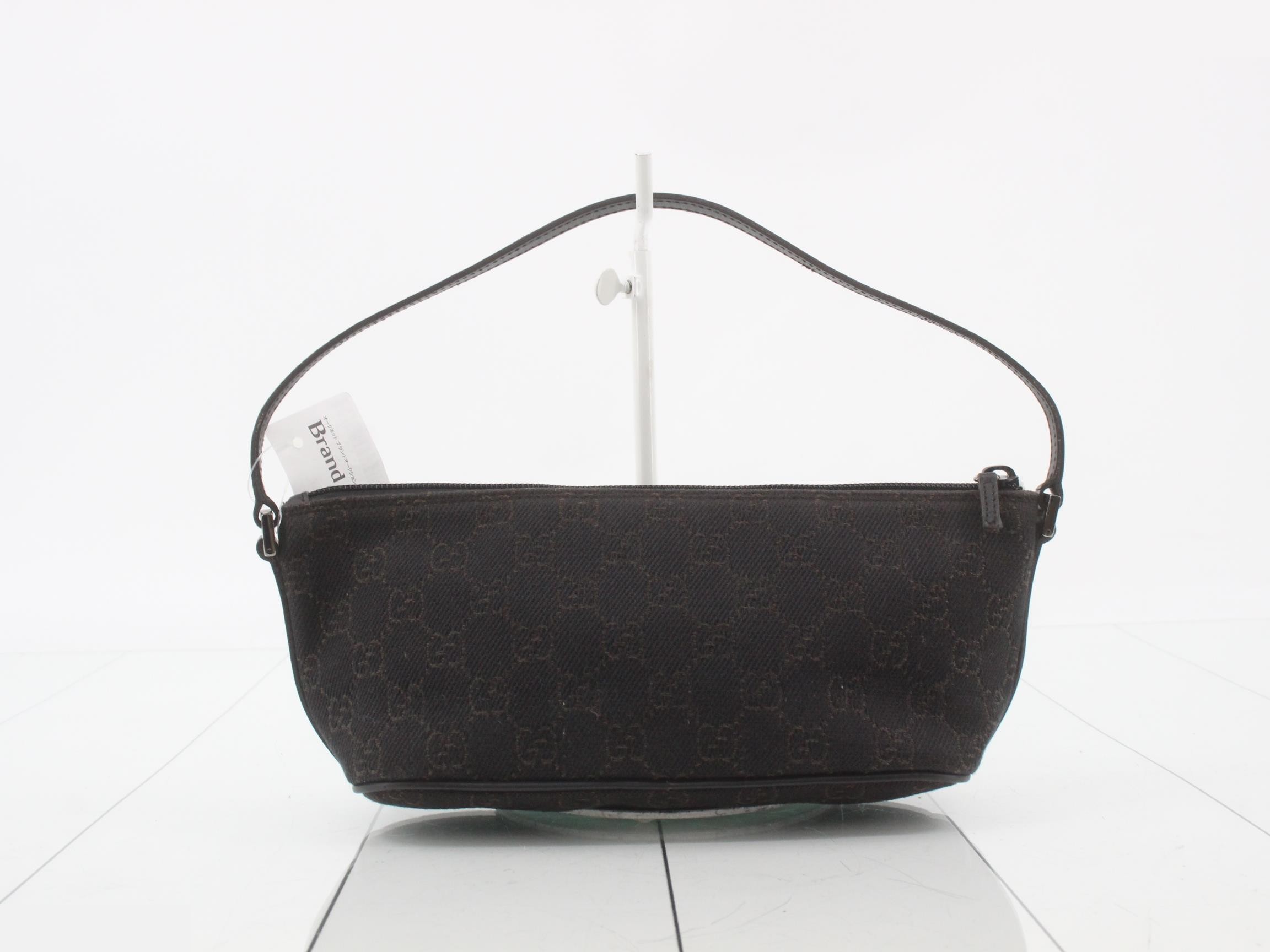 GG Accessory Pouch One-Shoulder Bag — view 2
