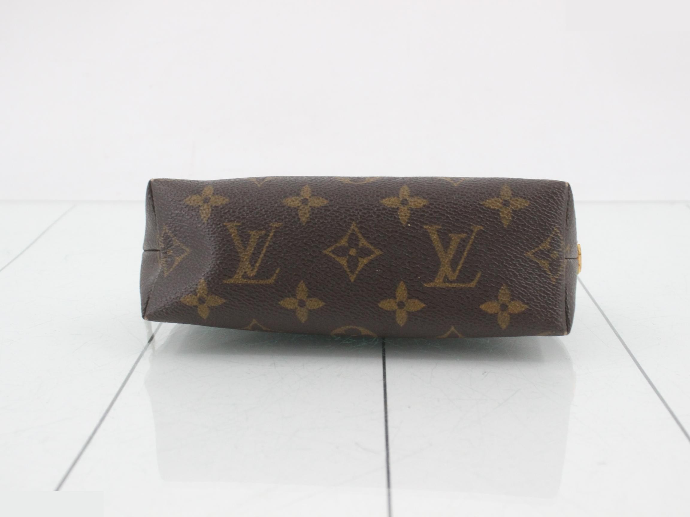 Monogram Pochette Cosmetic PM — view 3