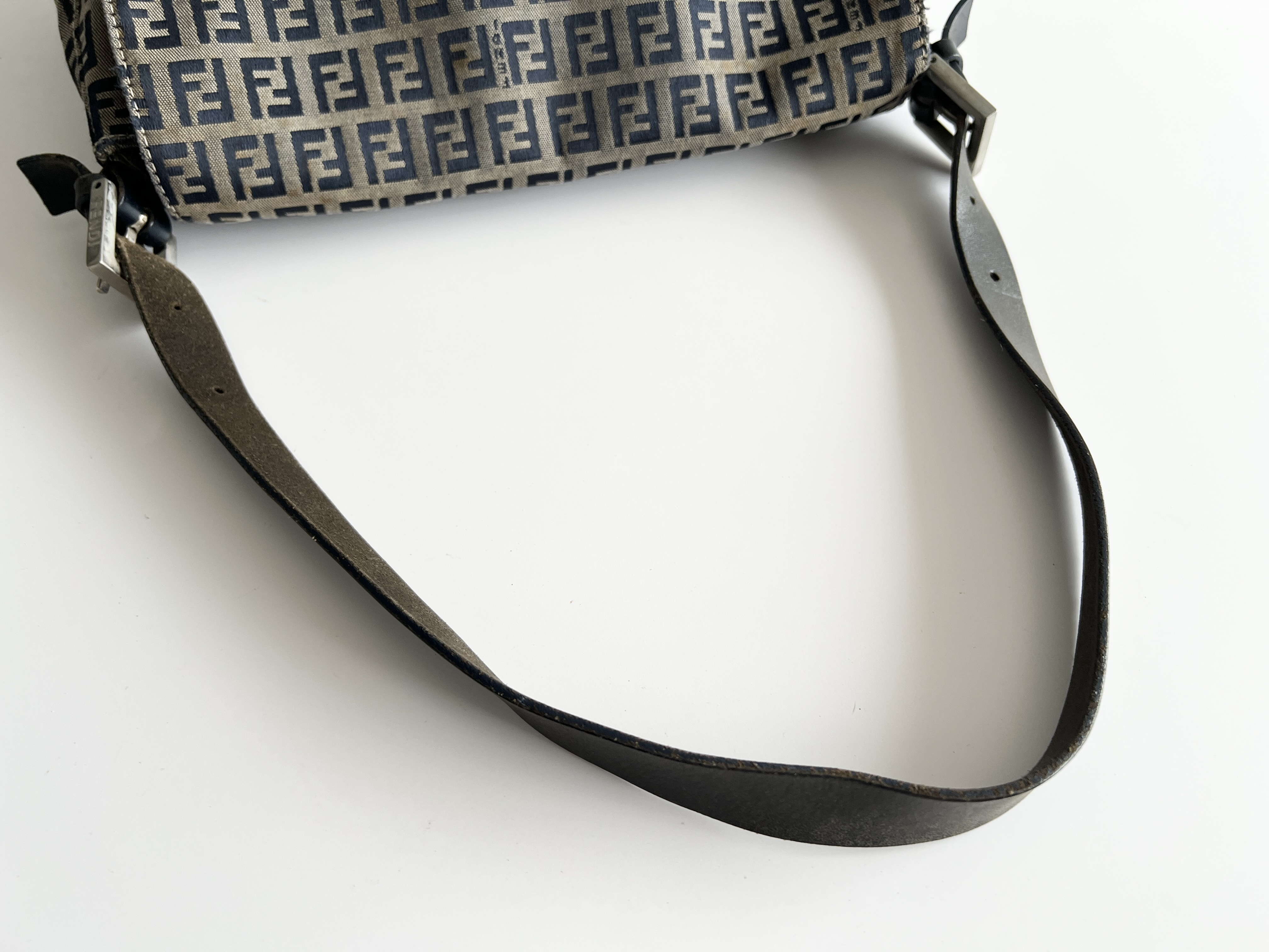 Mamma Bucket Zucca Canvas Leather One-Shoulder Bag — view 3