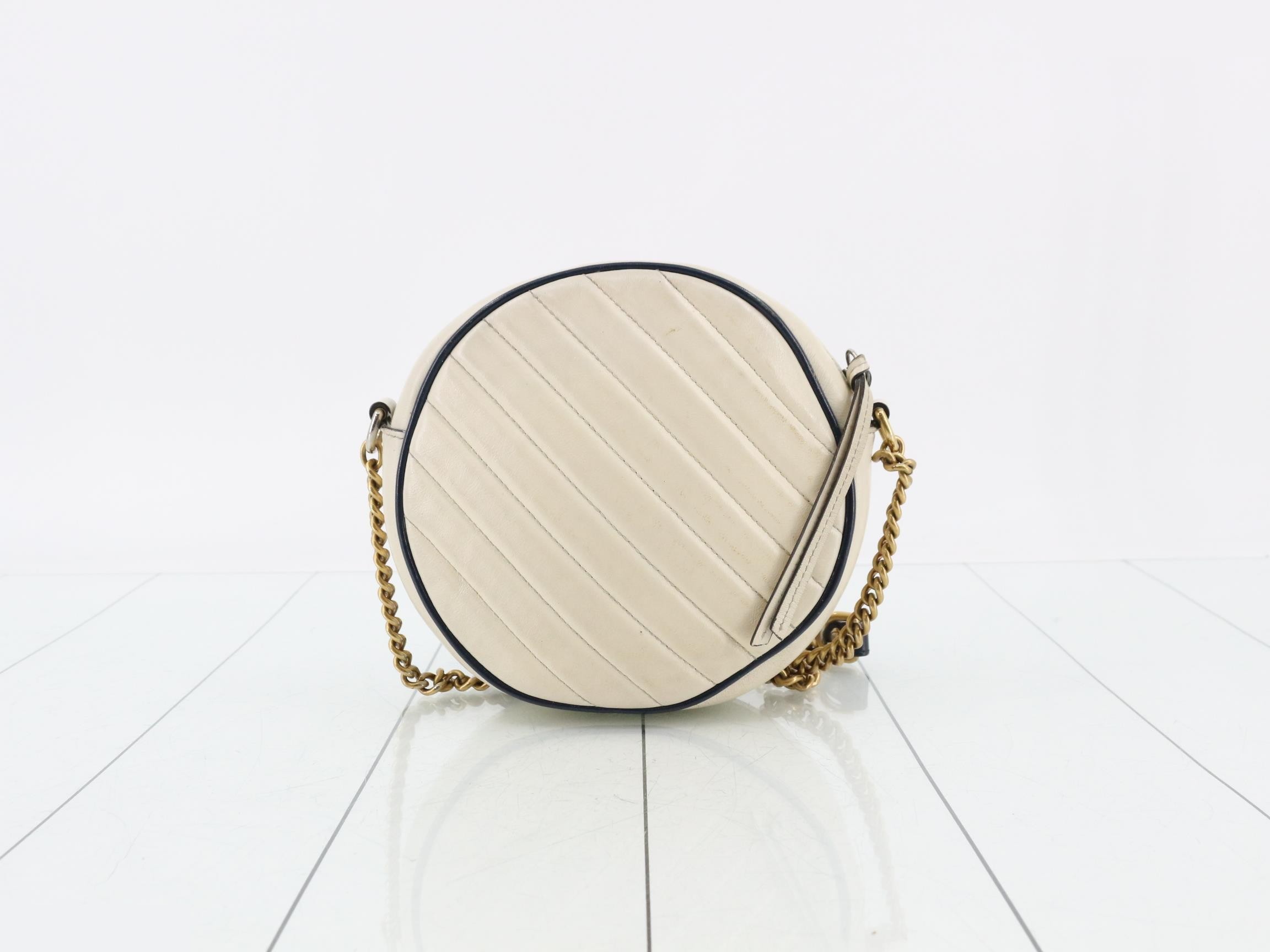 Leather round chain shoulder bag — view 2