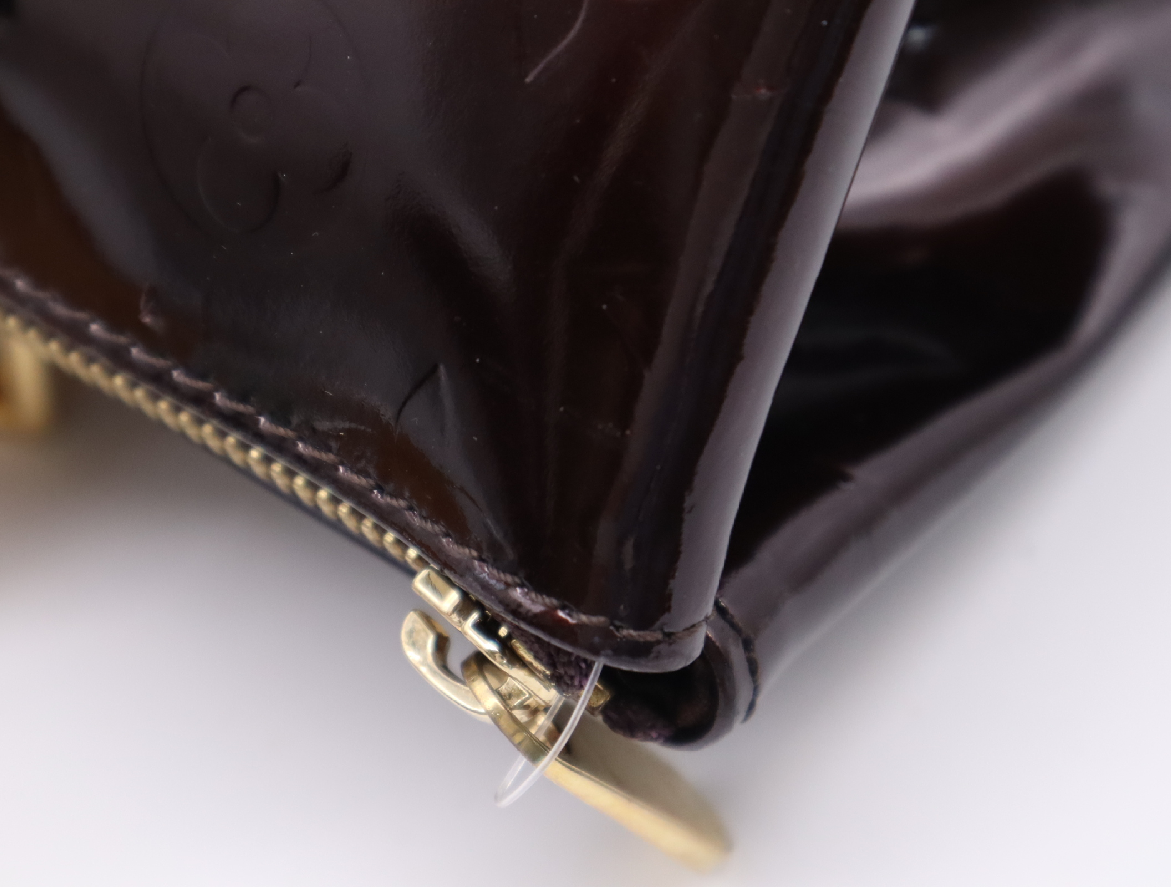 M93510 Vernis Rosewood Avenue Amarante Handbag — view 11