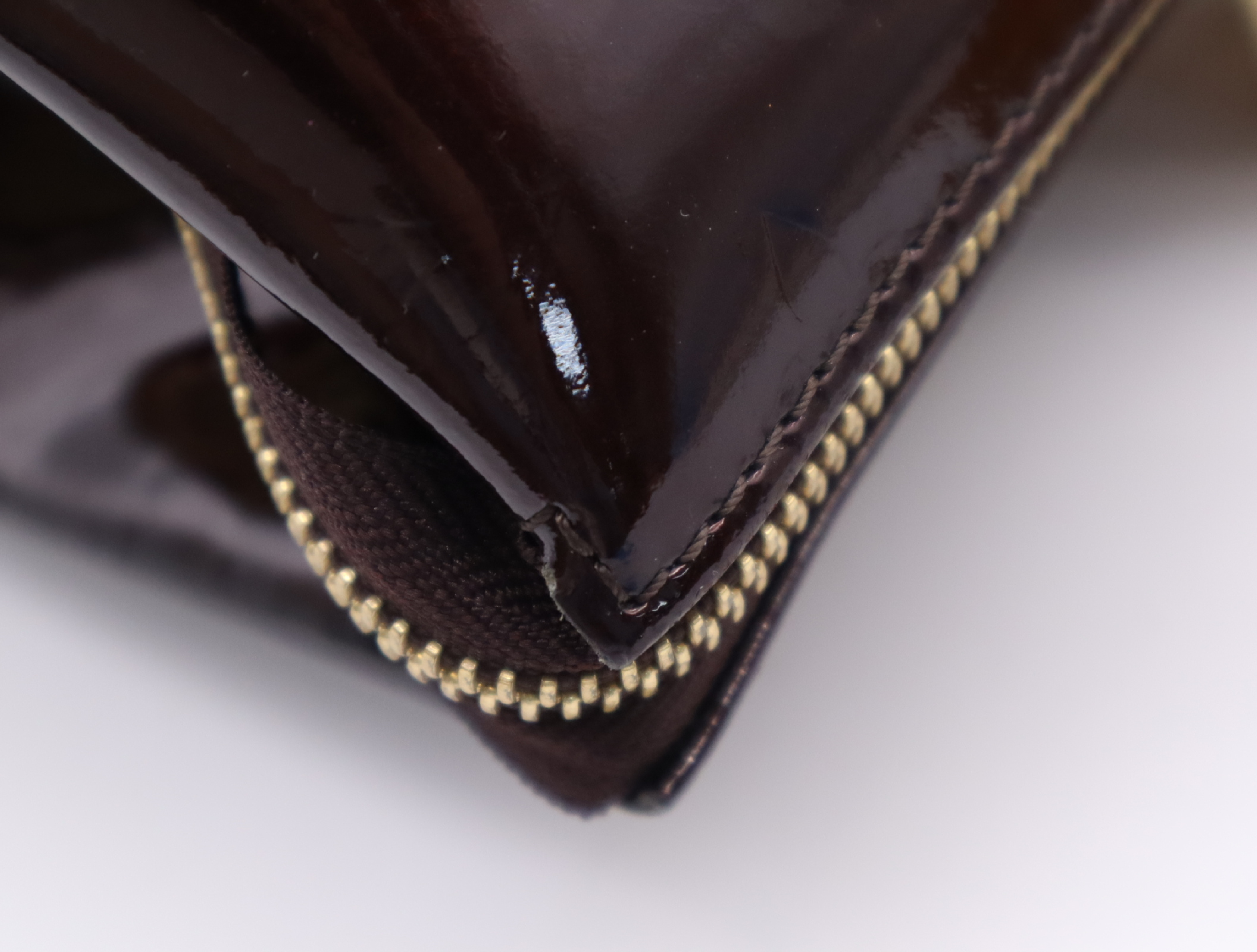 M93510 Vernis Rosewood Avenue Amarante Handbag — view 8