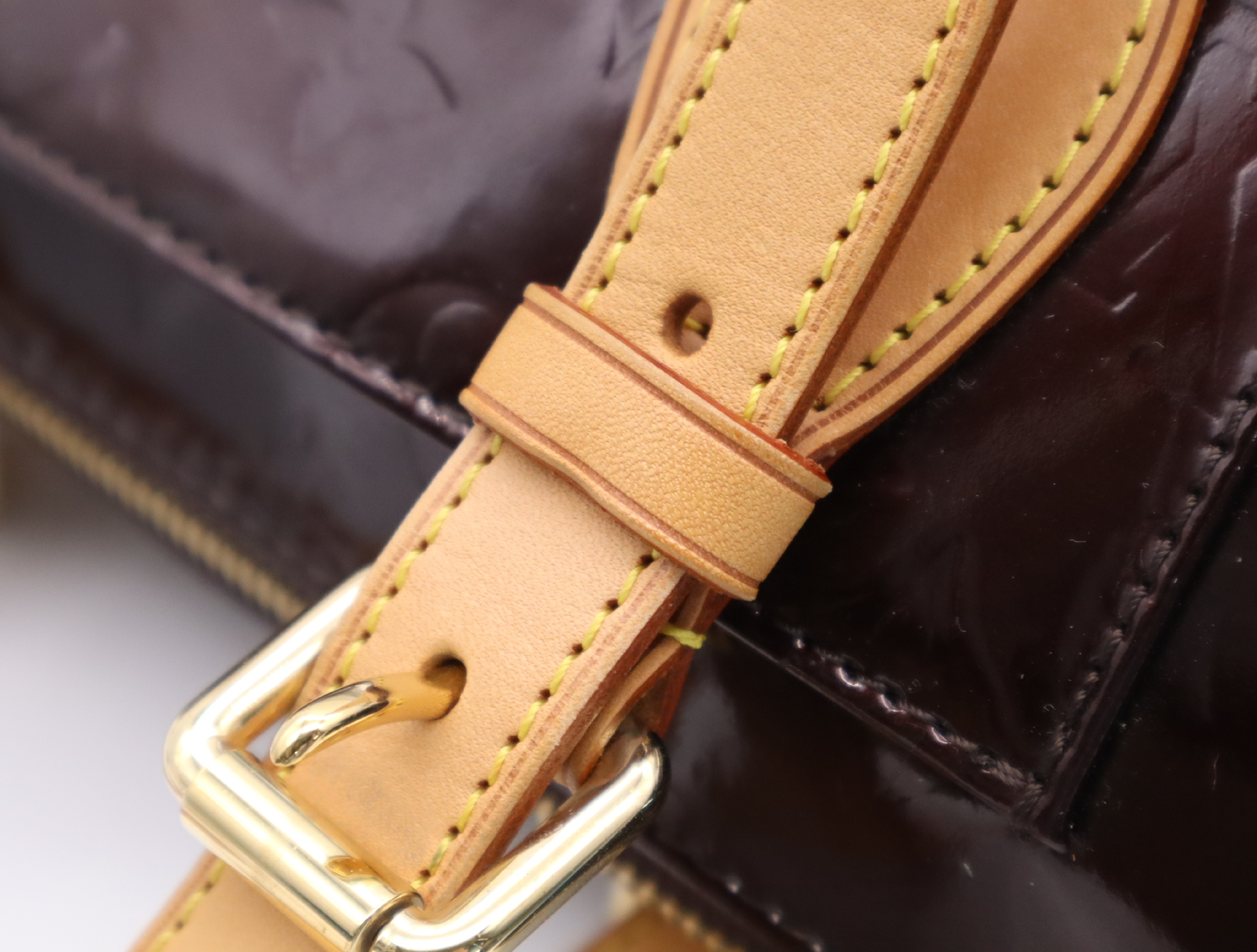 M93510 Vernis Rosewood Avenue Amarante Handbag — view 10