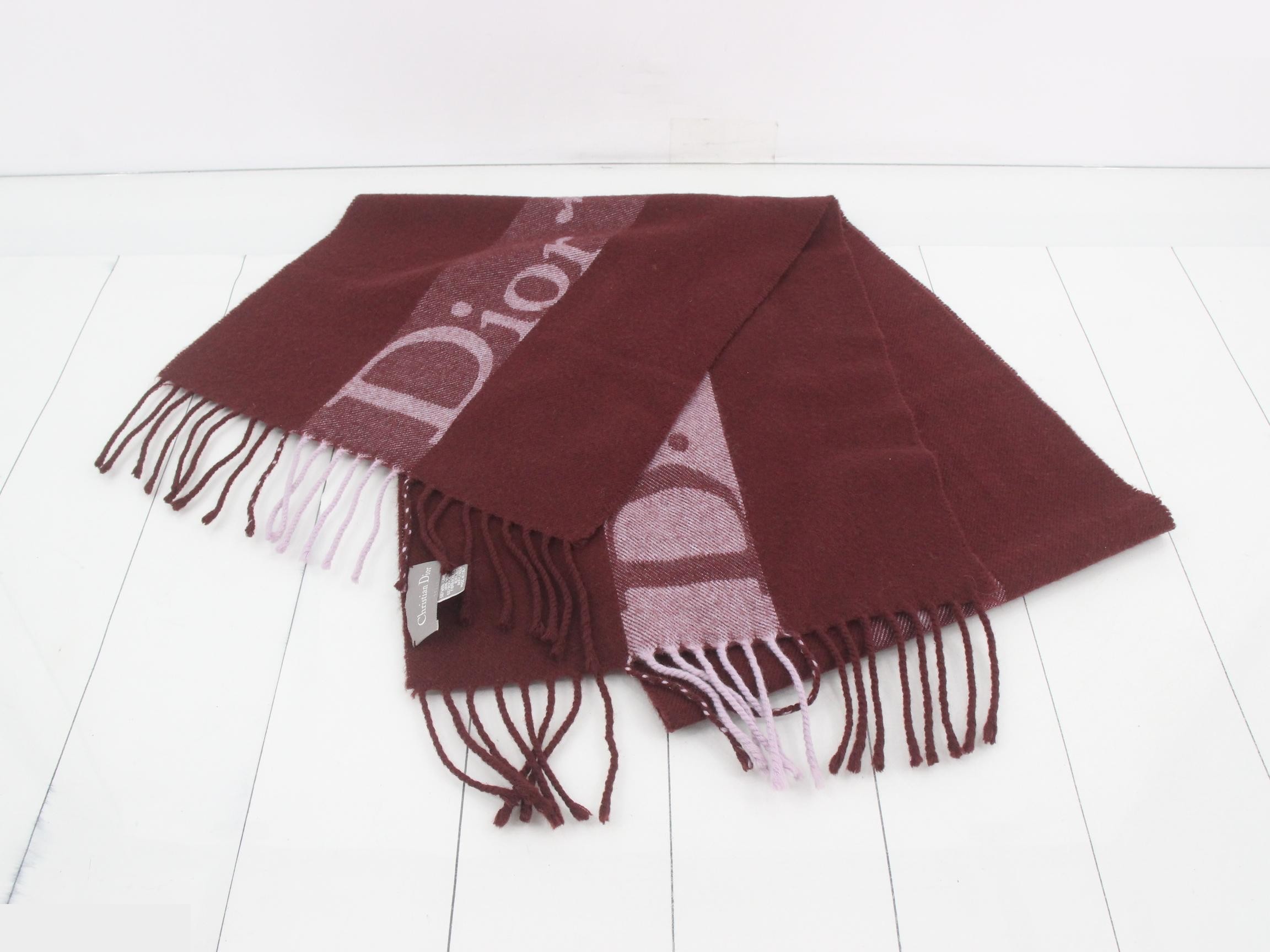 Other lines: Small items, accessories, and scarves — view 2
