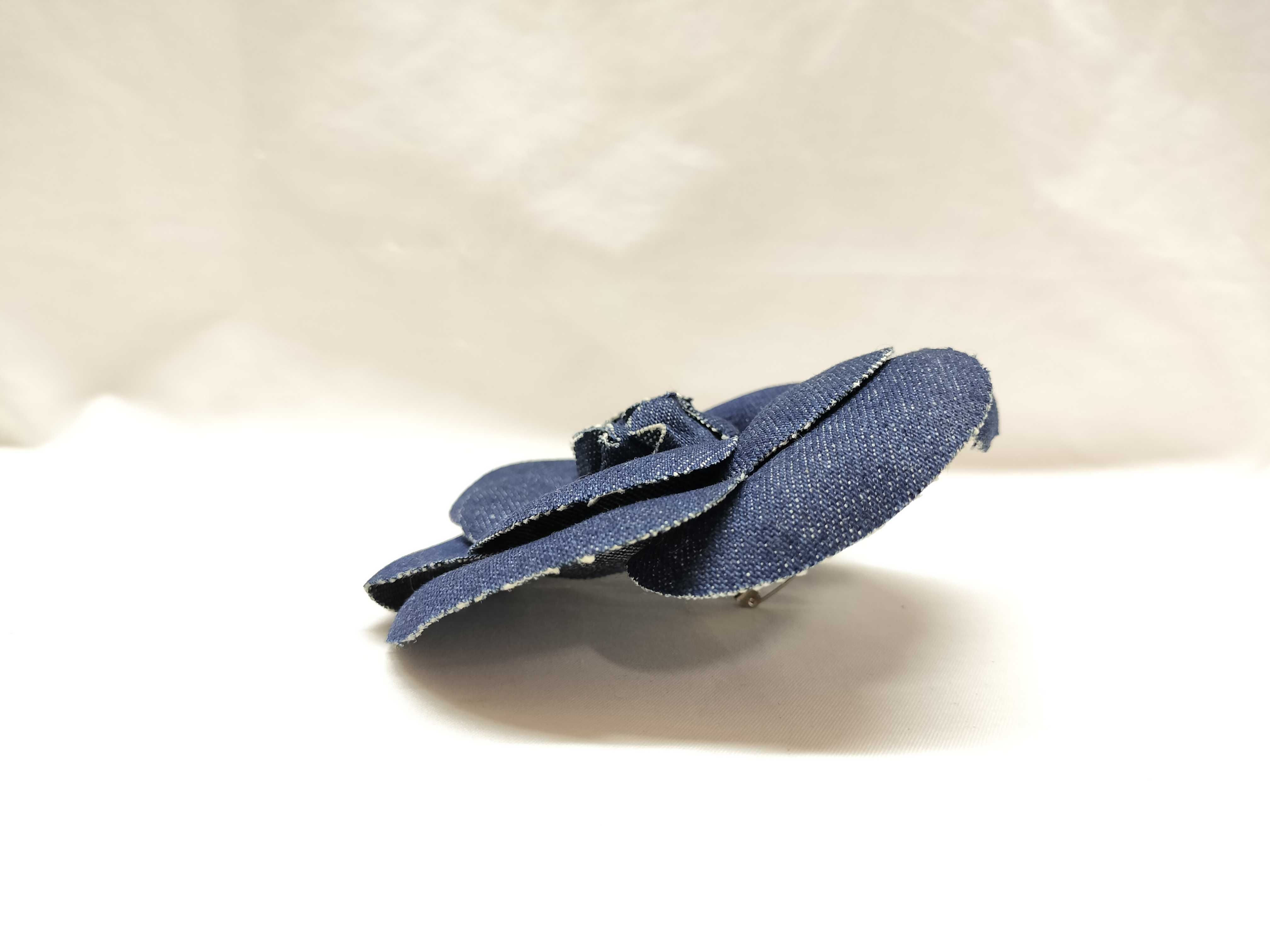 Denim Corsage Camellia Brooch — view 9