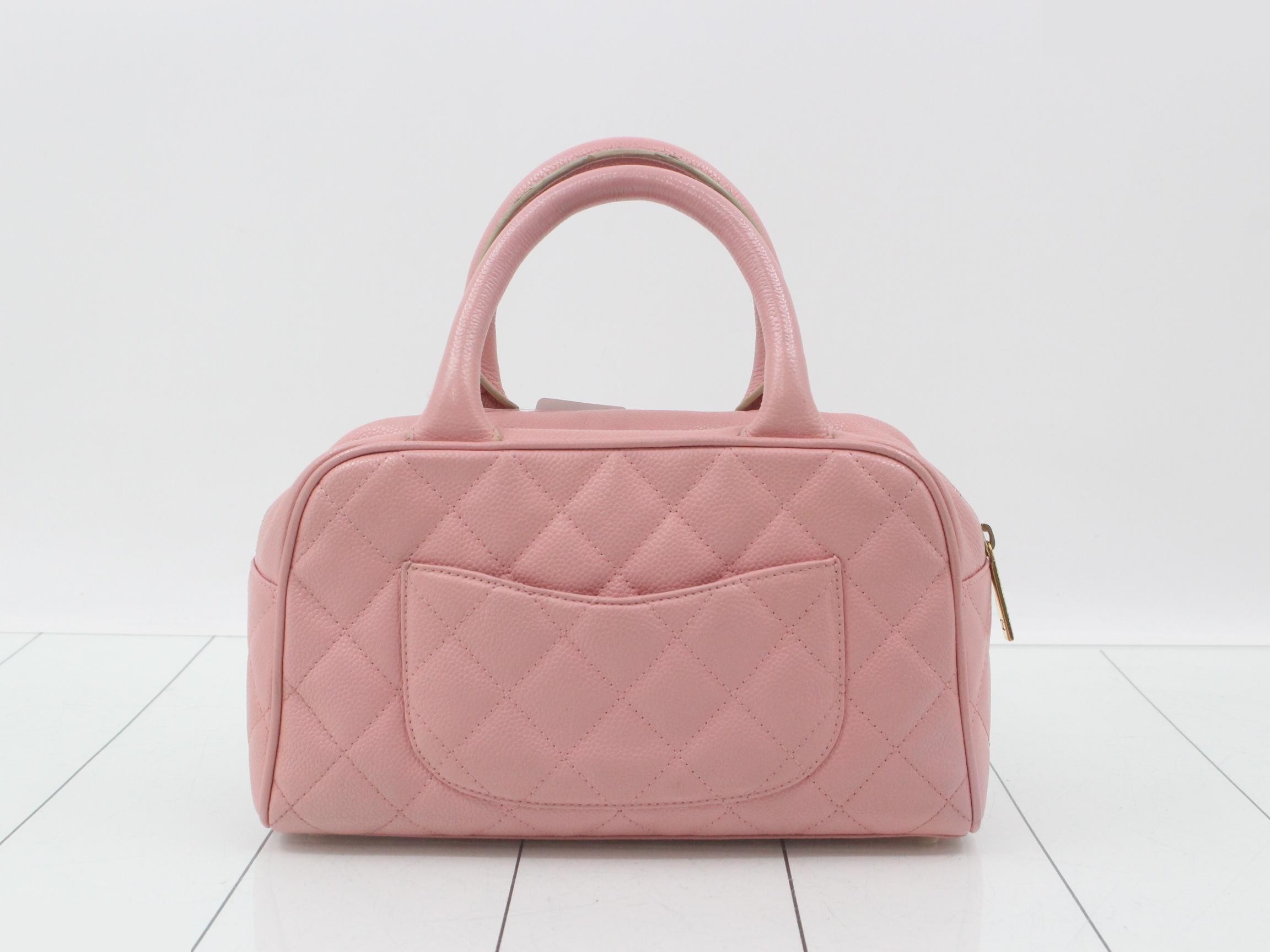 Caviar leather handbag with Coco Mark, pink — view 2