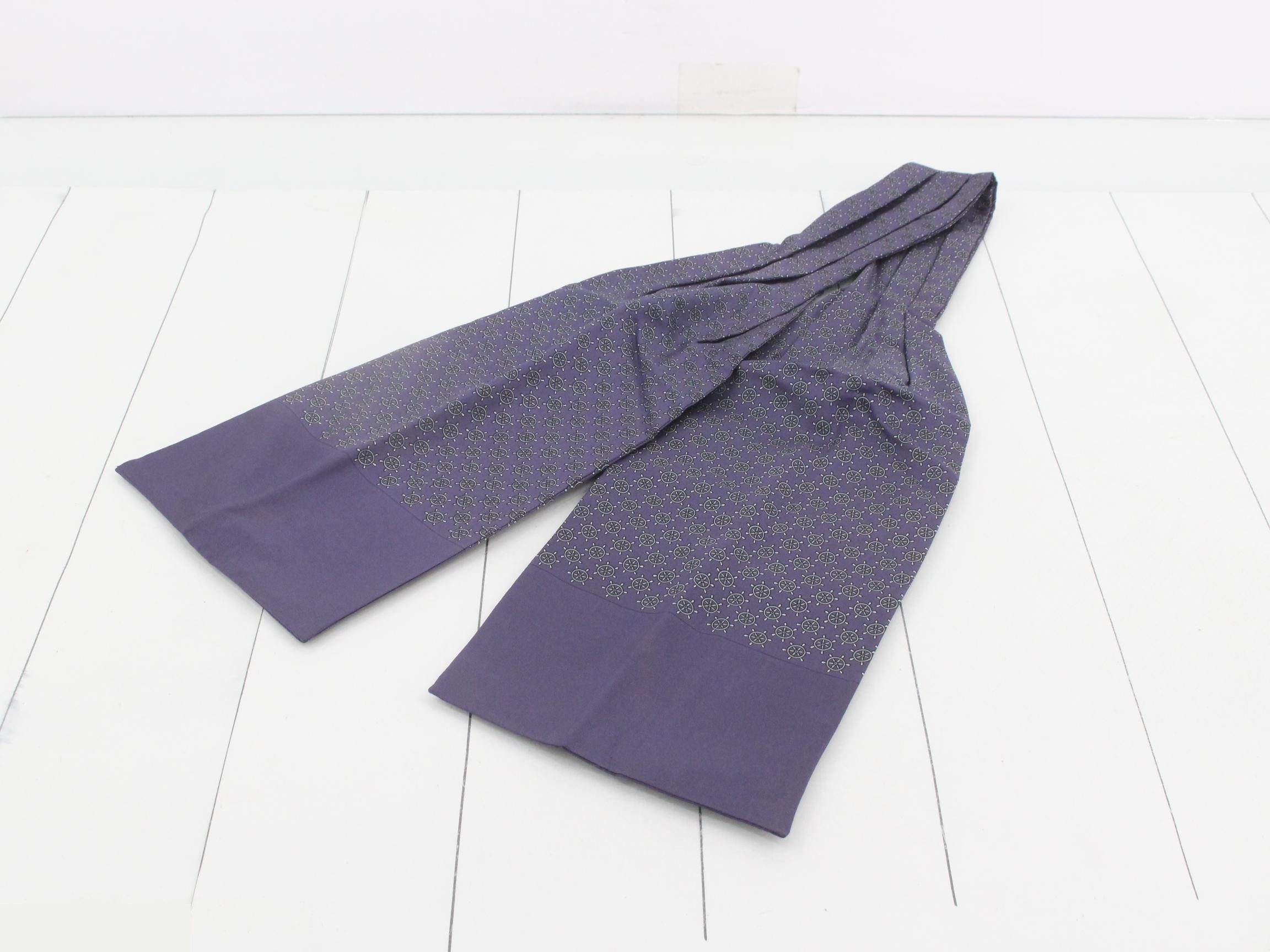 scarf — view 2