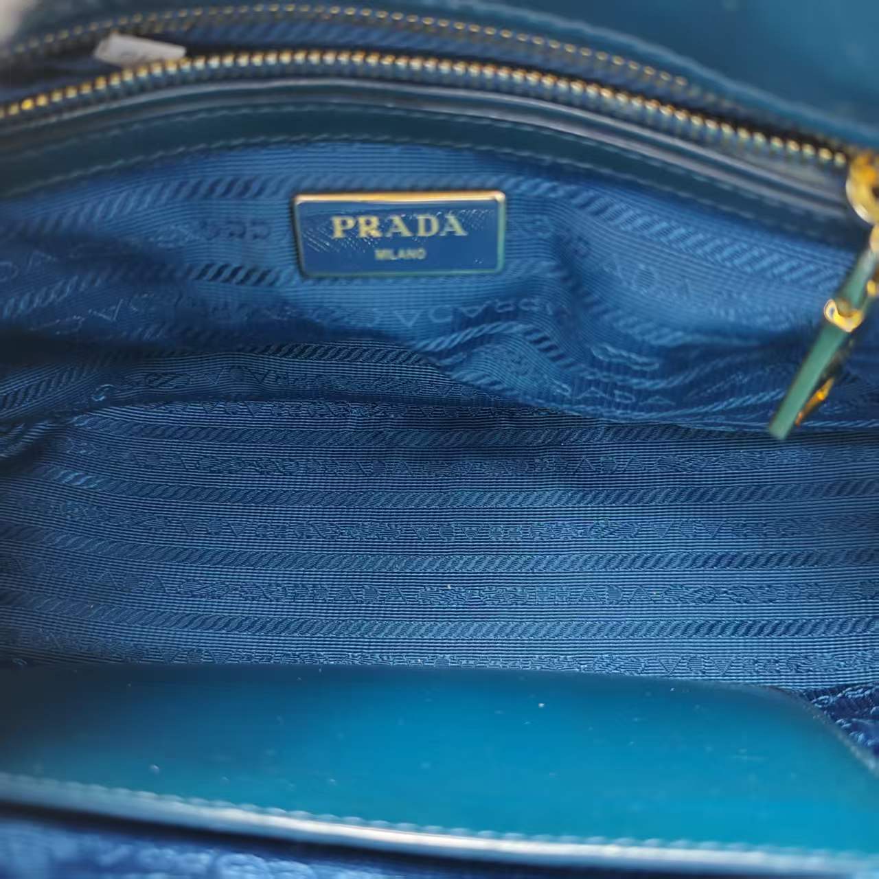 【*Shipped from: China*】PRADA Galleria Leather Shoulder Bag — view 10
