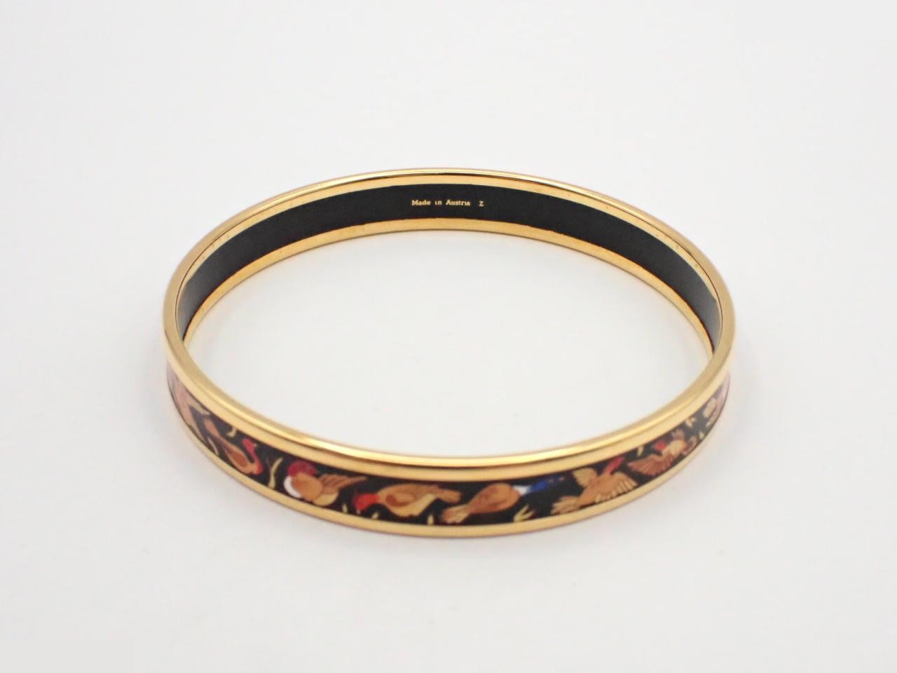 Enamel bangle, wrist circumference approximately 21 cm — view 2