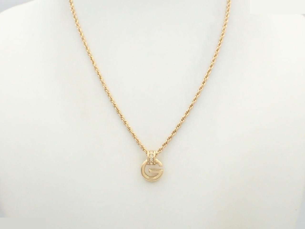 Other lines: Precious metals, necklaces, pendants, chains approximately 40cm long. — view 3