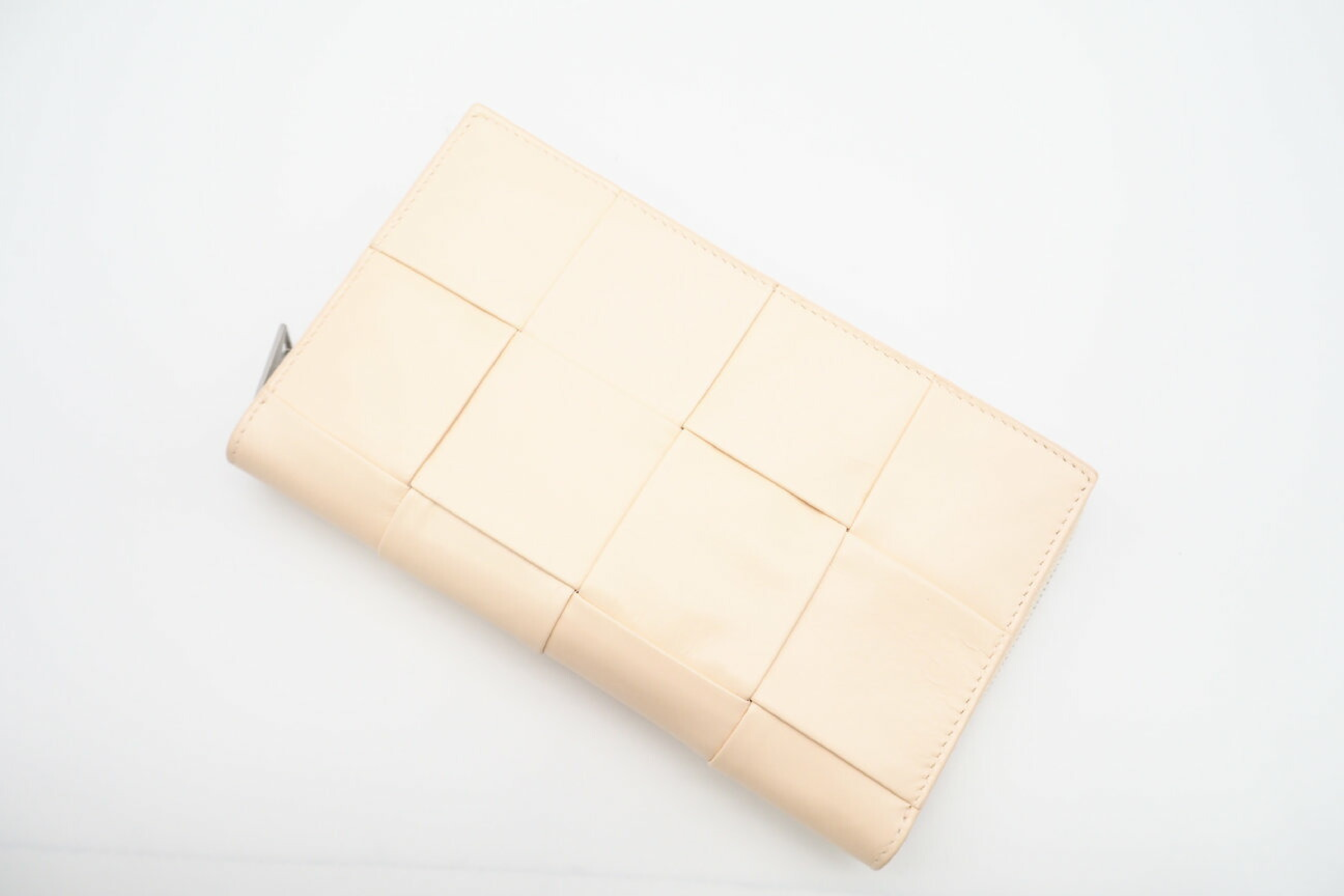 690945 Cassette Zip-Around Wallet with Dust Bag and Box — view 2