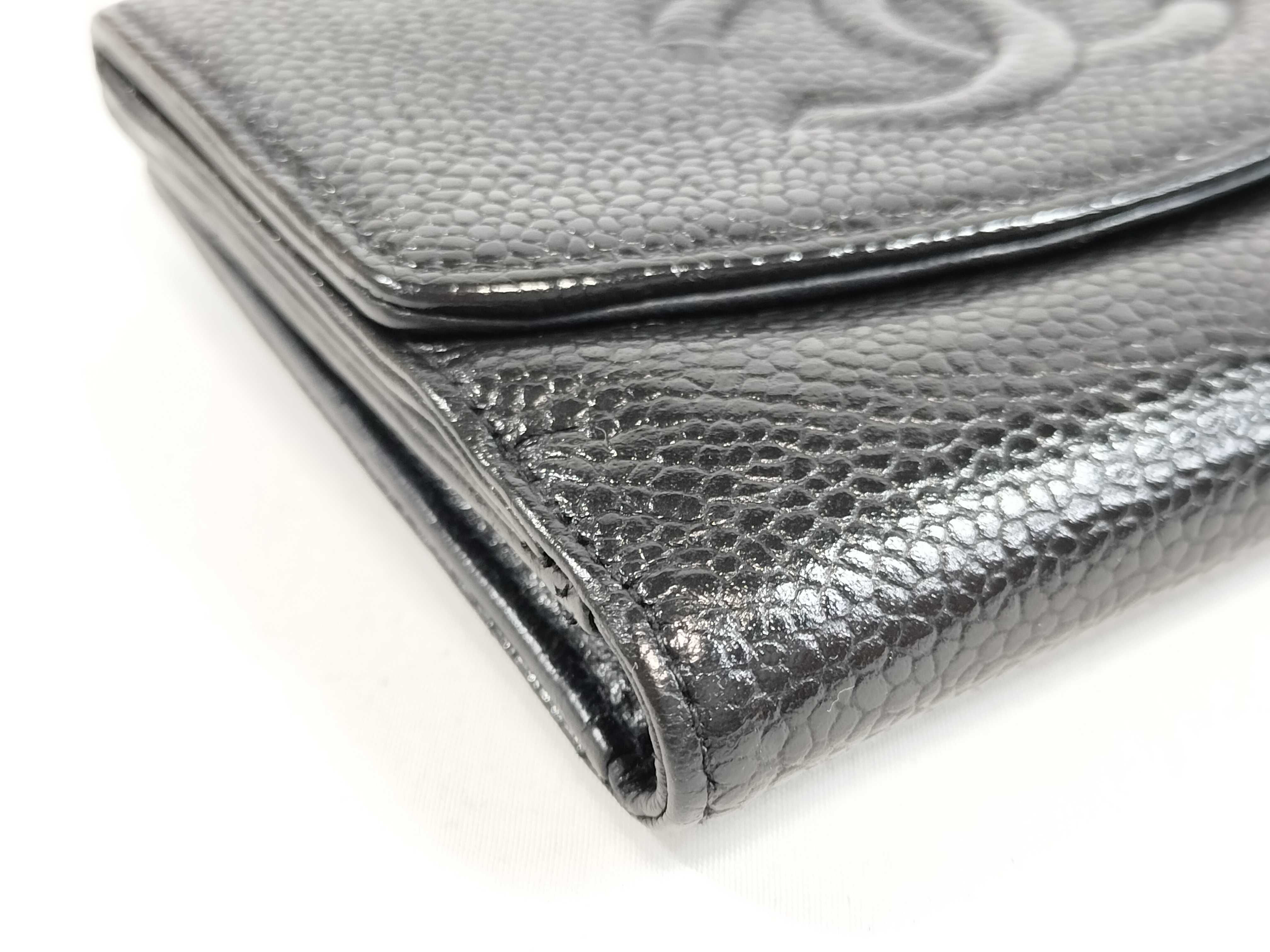 Caviar Skin Bi-fold Wallet with Coco Mark, Black, Double Snap Closure — view 3