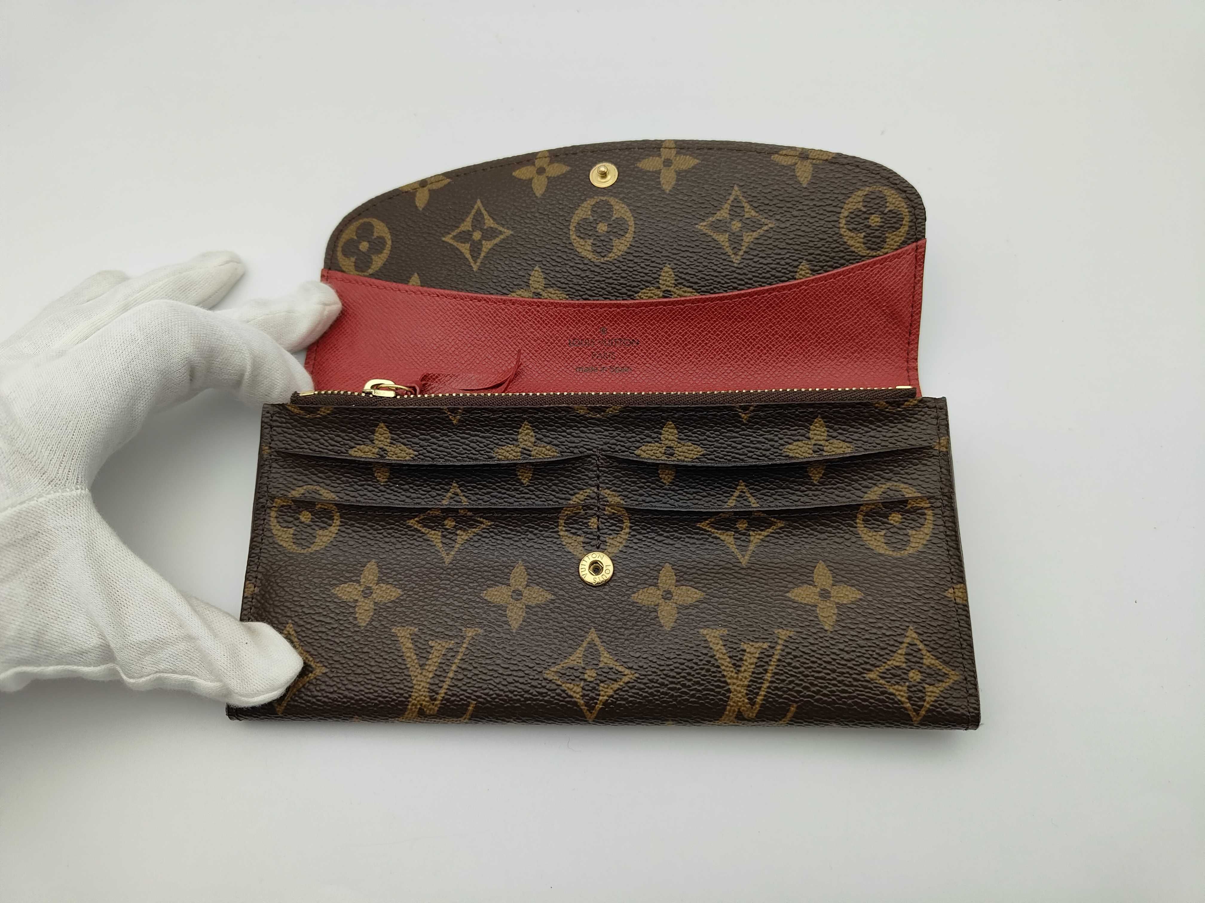 Monogram Portefeuille Sarah Wallet (with slight warping) — view 4