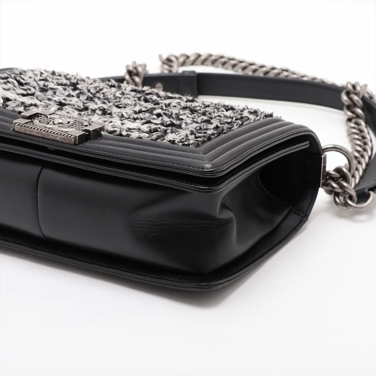 Boy Chanel 25 Tweed x Lambskin Chain Shoulder Bag, Black with Gunmetal Hardware, 23349749, Serial Number 23, A67086 — view 3