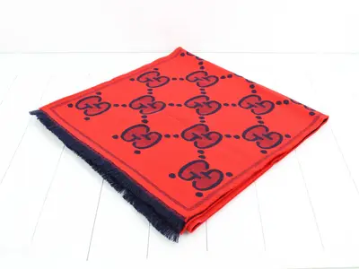 Comes with original box and new tag. Gucci GG Jacquard Scarf.
