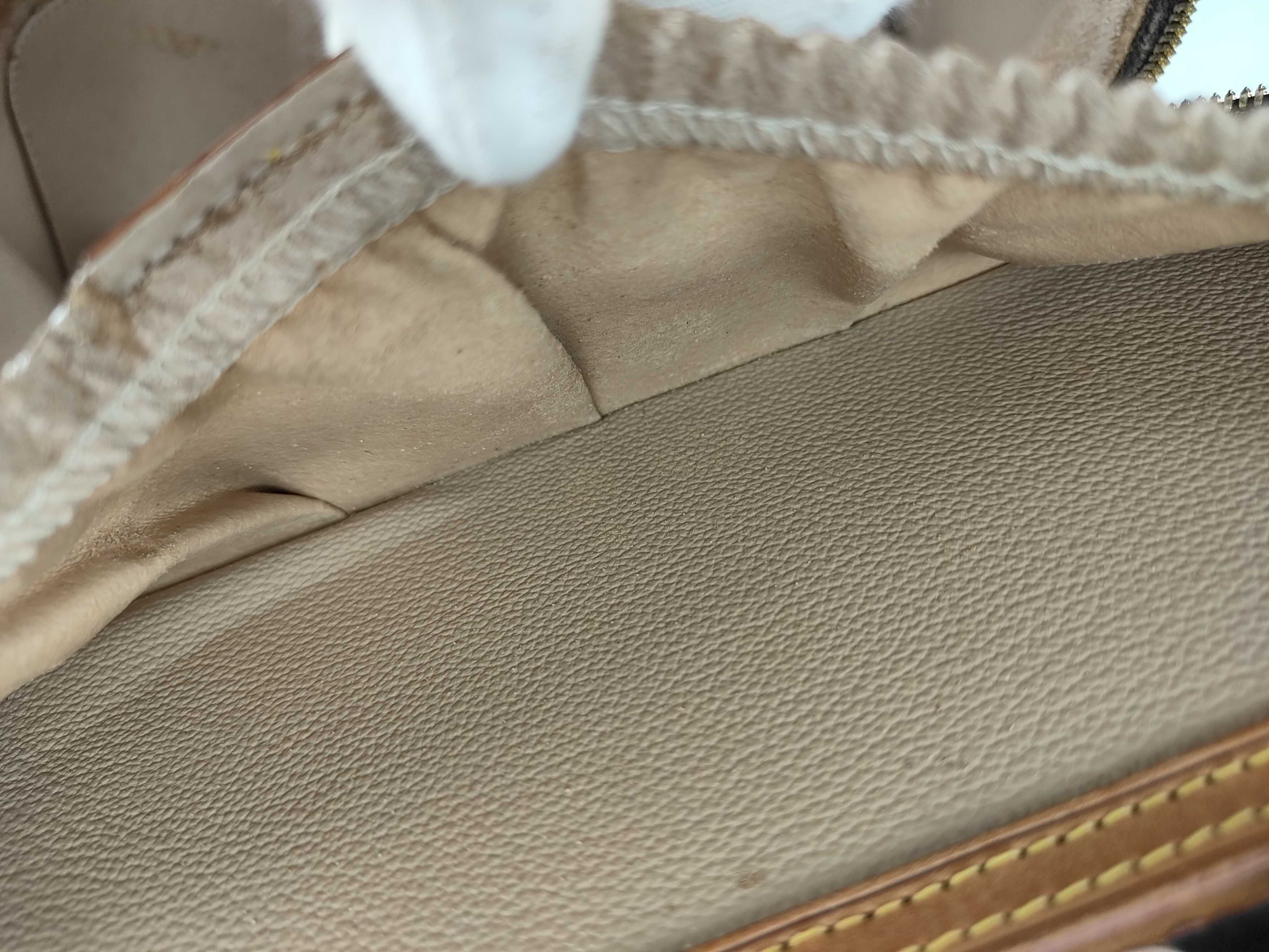 Monogram Vuitton Monogram Nice M47280 Vanity Bag — view 15