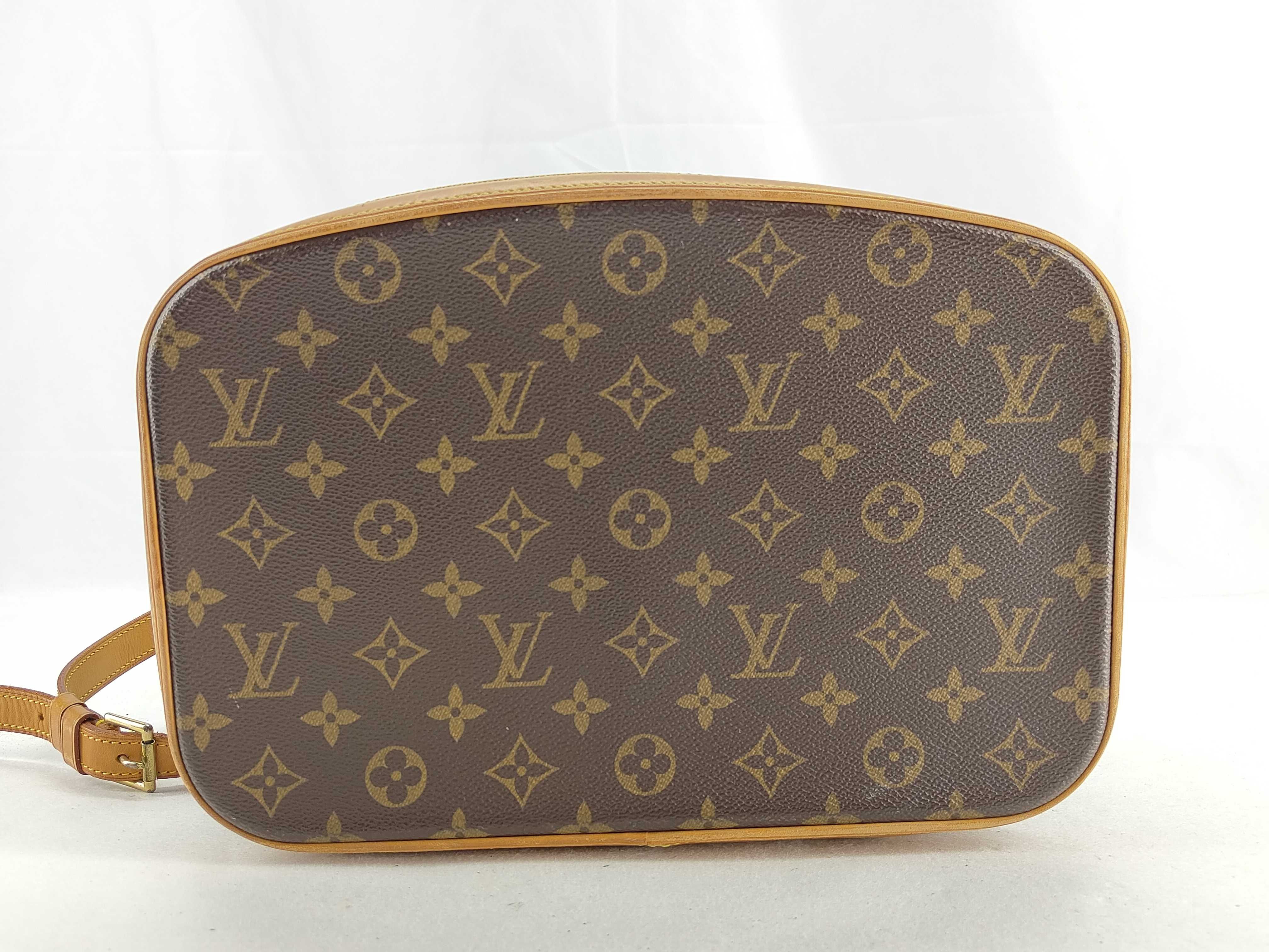 Monogram Vuitton Monogram Nice M47280 Vanity Bag — view 8