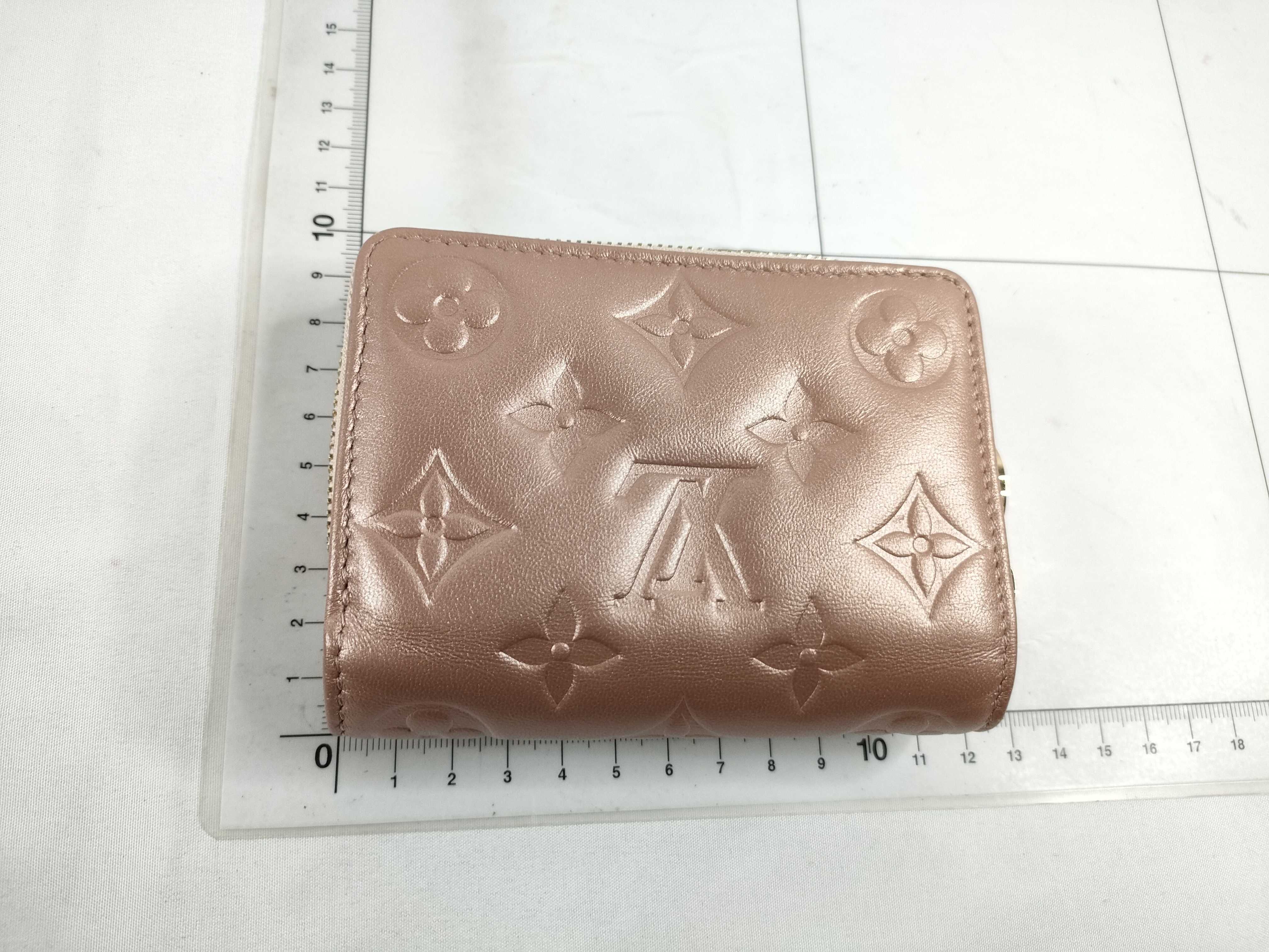 Cousin Lou Rose Gold Lambskin Japan Limited Color M81996 Wallet — view 2