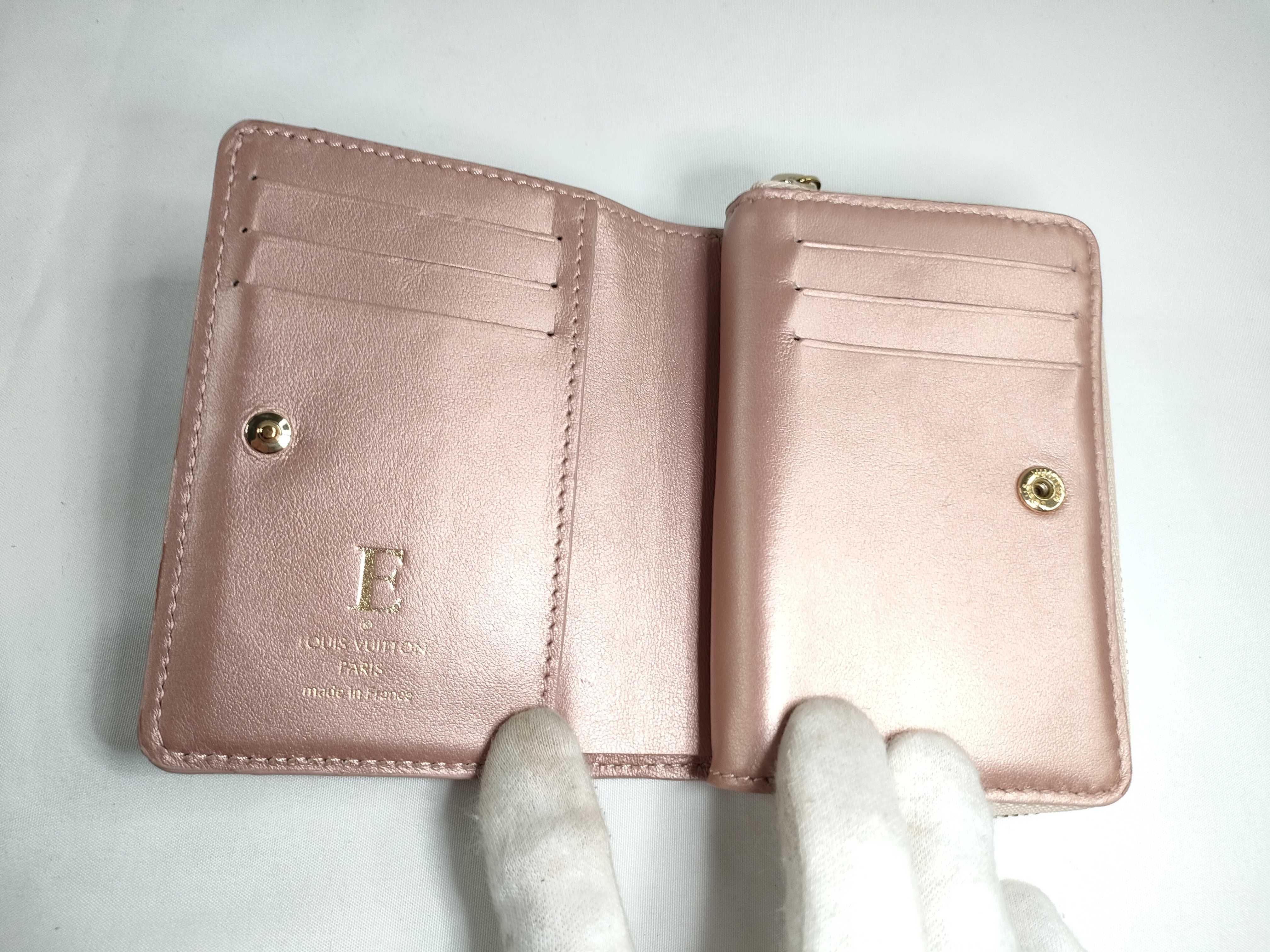 Cousin Lou Rose Gold Lambskin Japan Limited Color M81996 Wallet — view 8