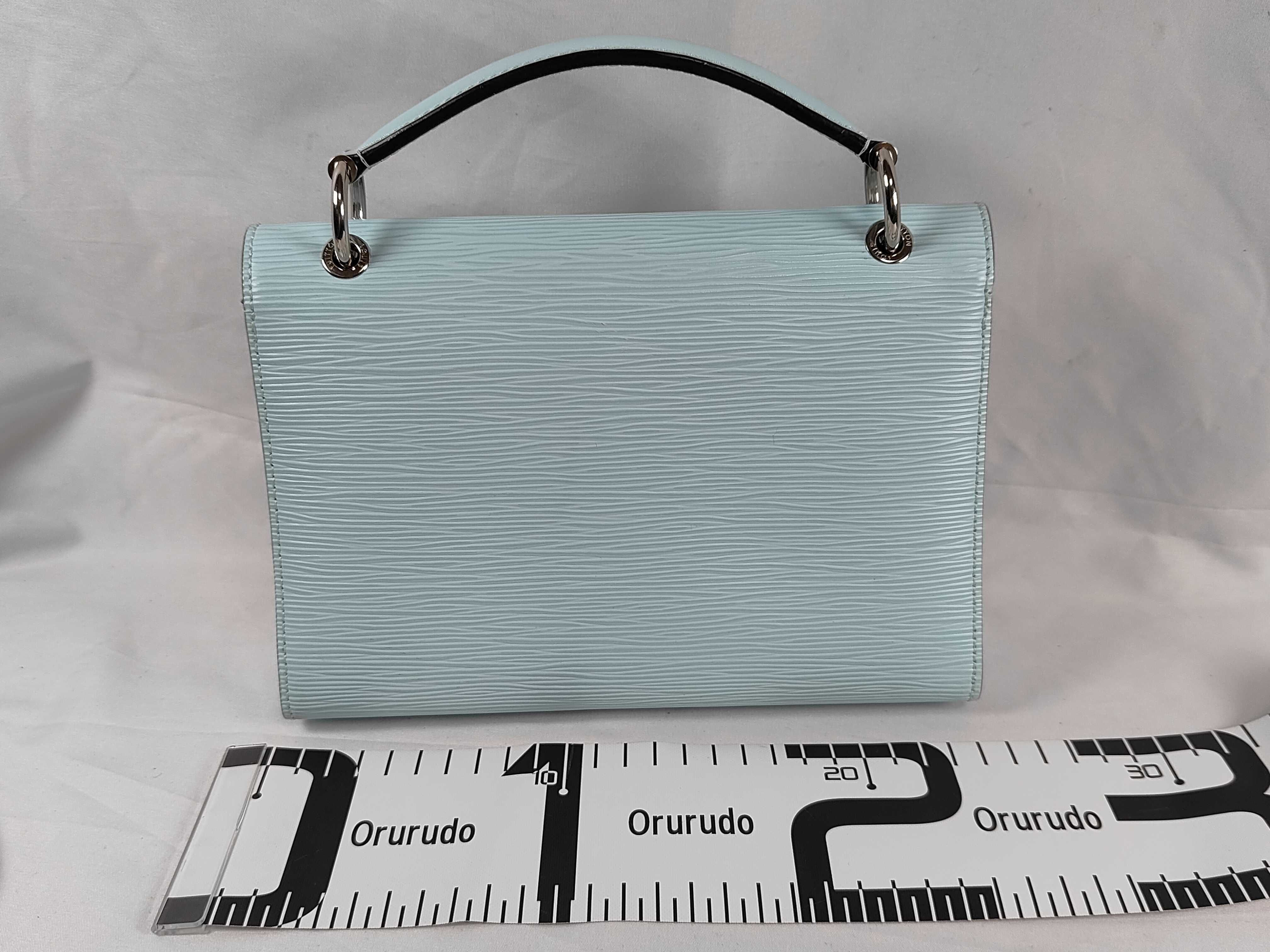 Epi Pochette Grenelle PM M55981 Handbag — view 2