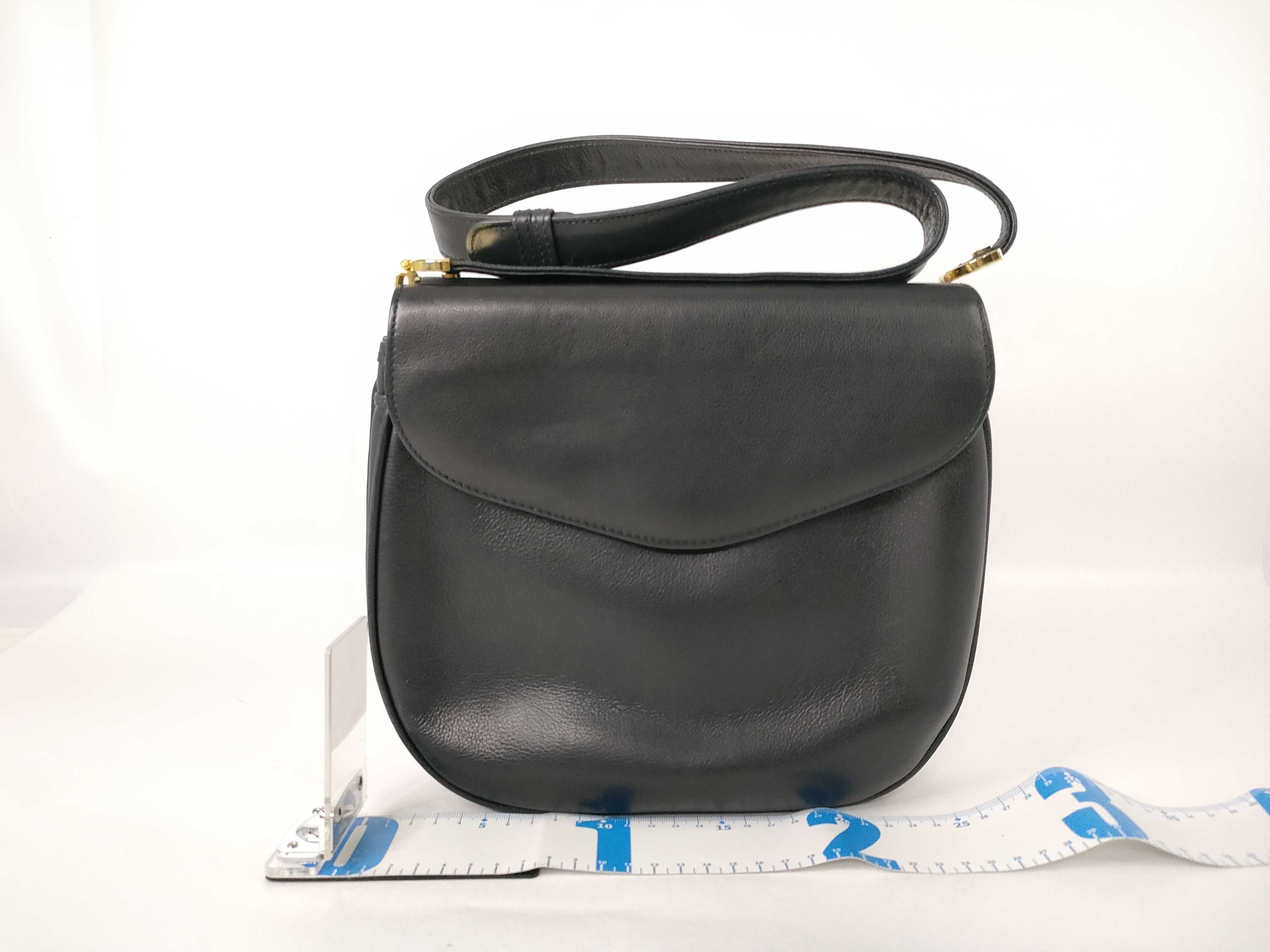 Old Gucci Leather Shoulder Bag — view 2