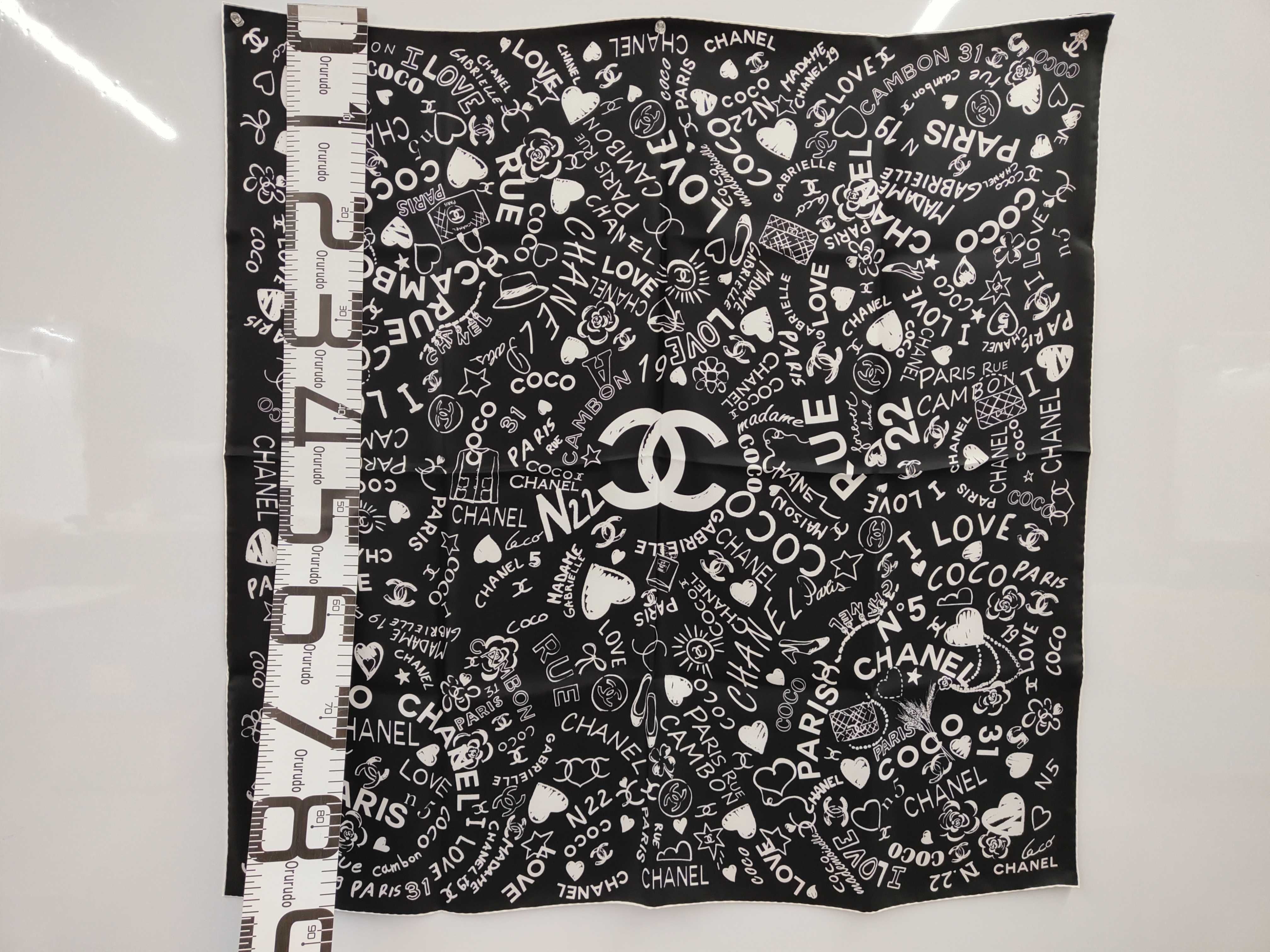 Spring/Summer 2025 Collection Scarf Camellia (tsu18420) Other Accessories — view 2