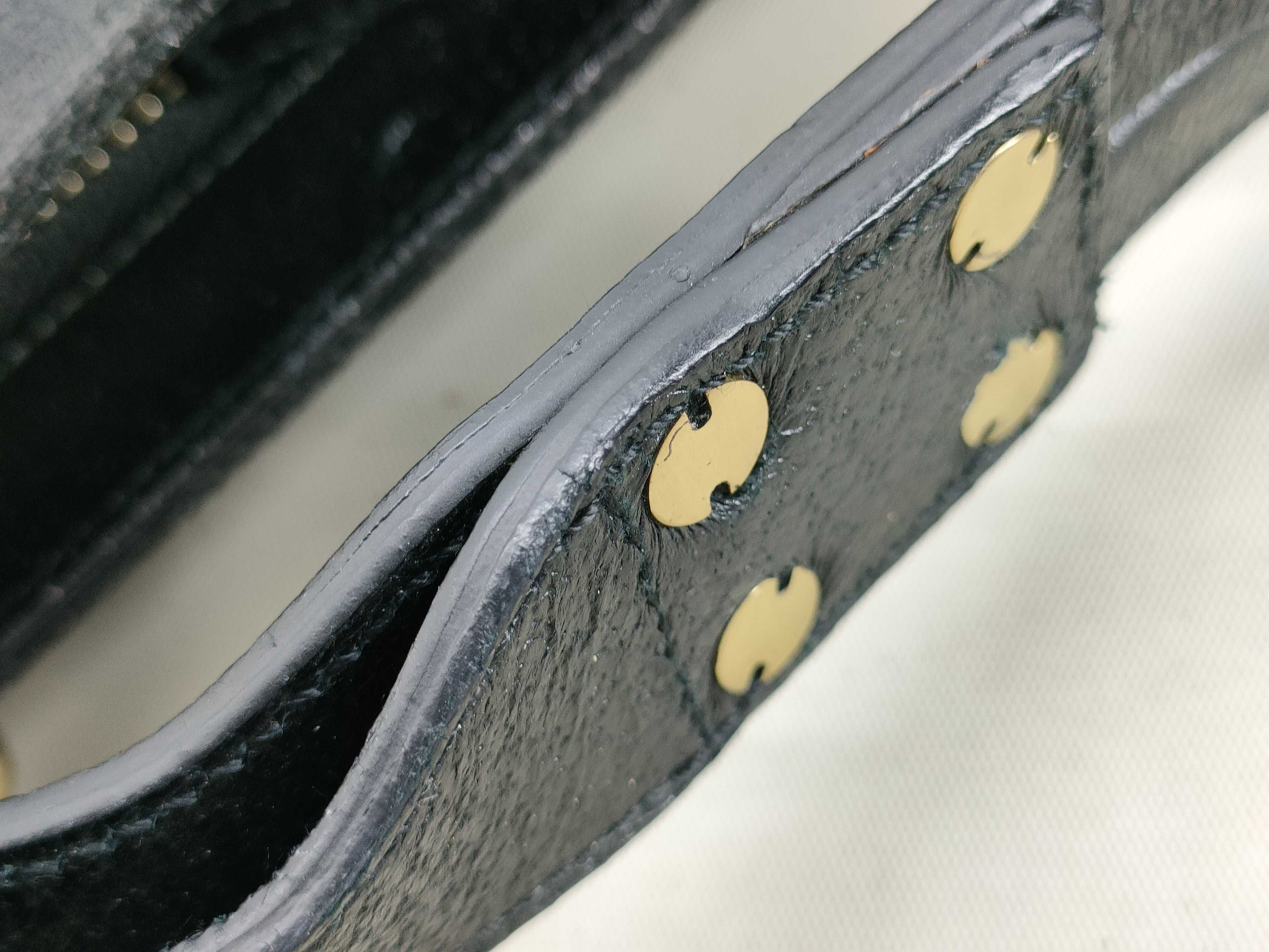 GG Canvas Shoulder Bag (Black & Gold) — view 12